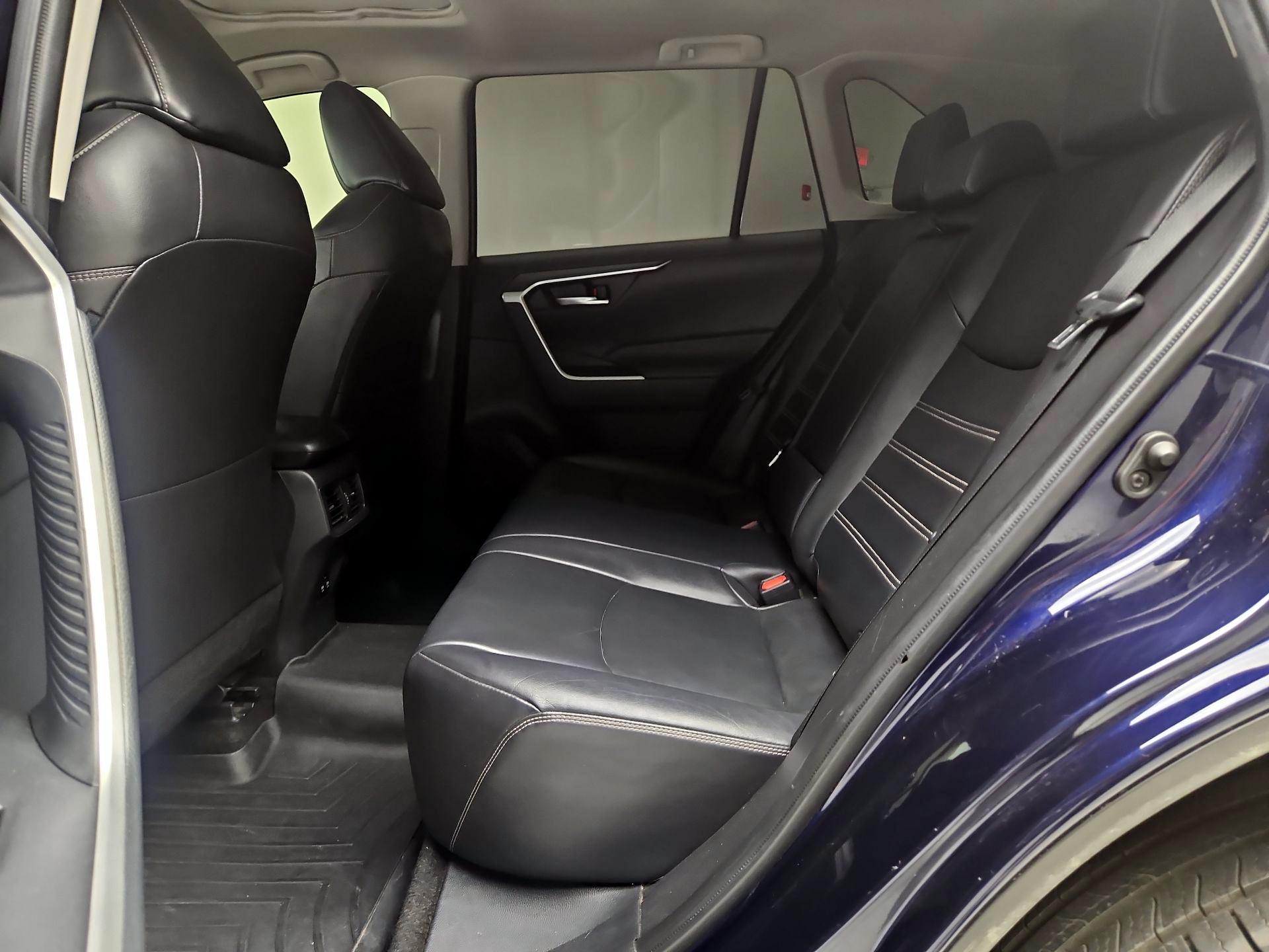 Thumbnail: 2019 Toyota RAV4 - 20