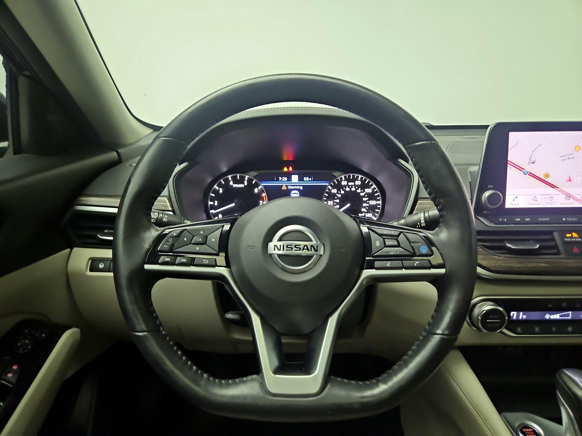Thumbnail: 2021 Nissan Altima - 10