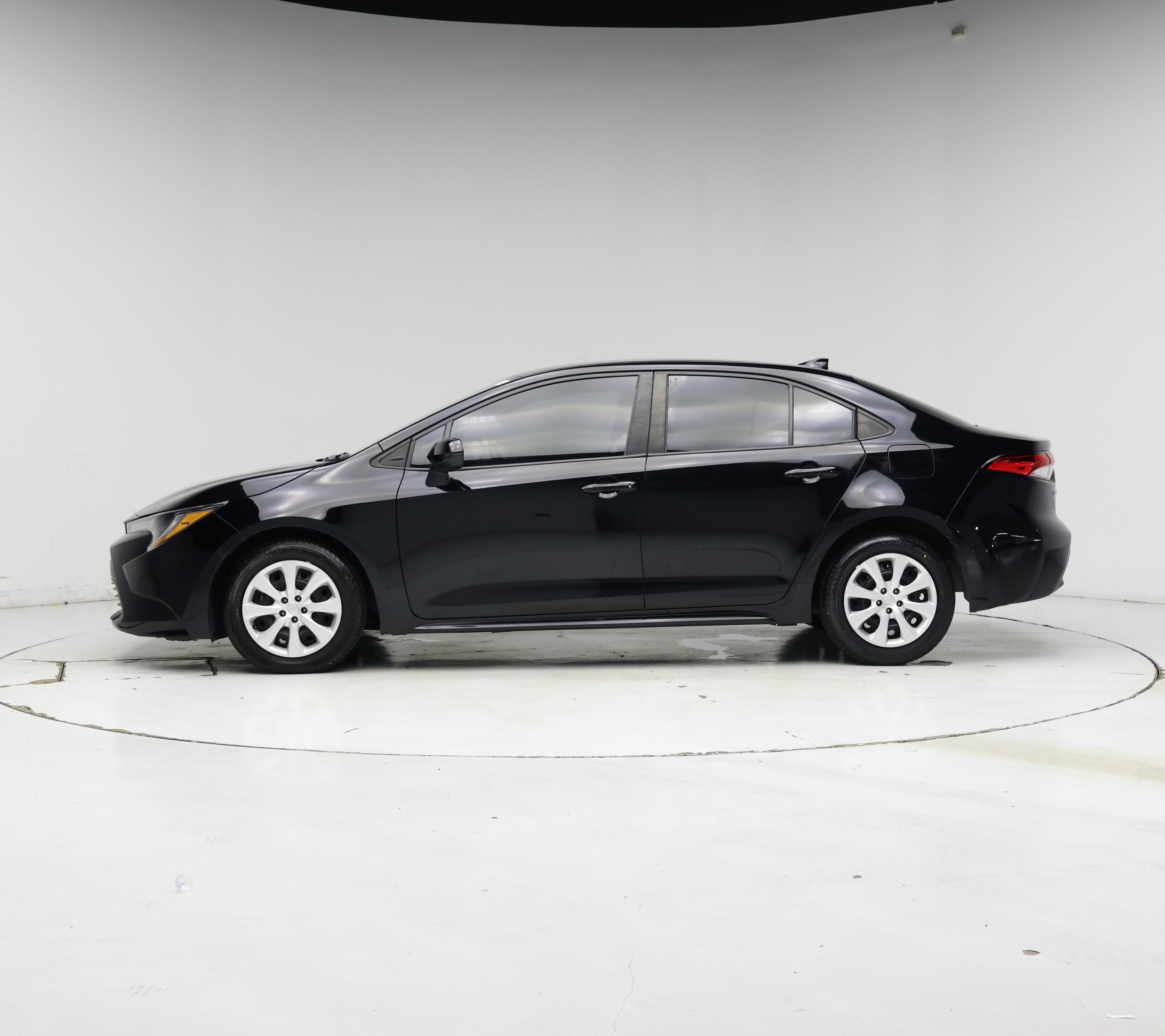 Thumbnail: 2023 Toyota Corolla - 3