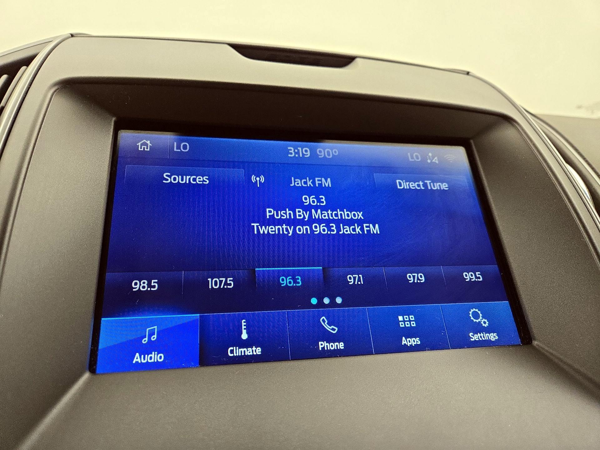 Thumbnail: 2020 Ford Edge - 15