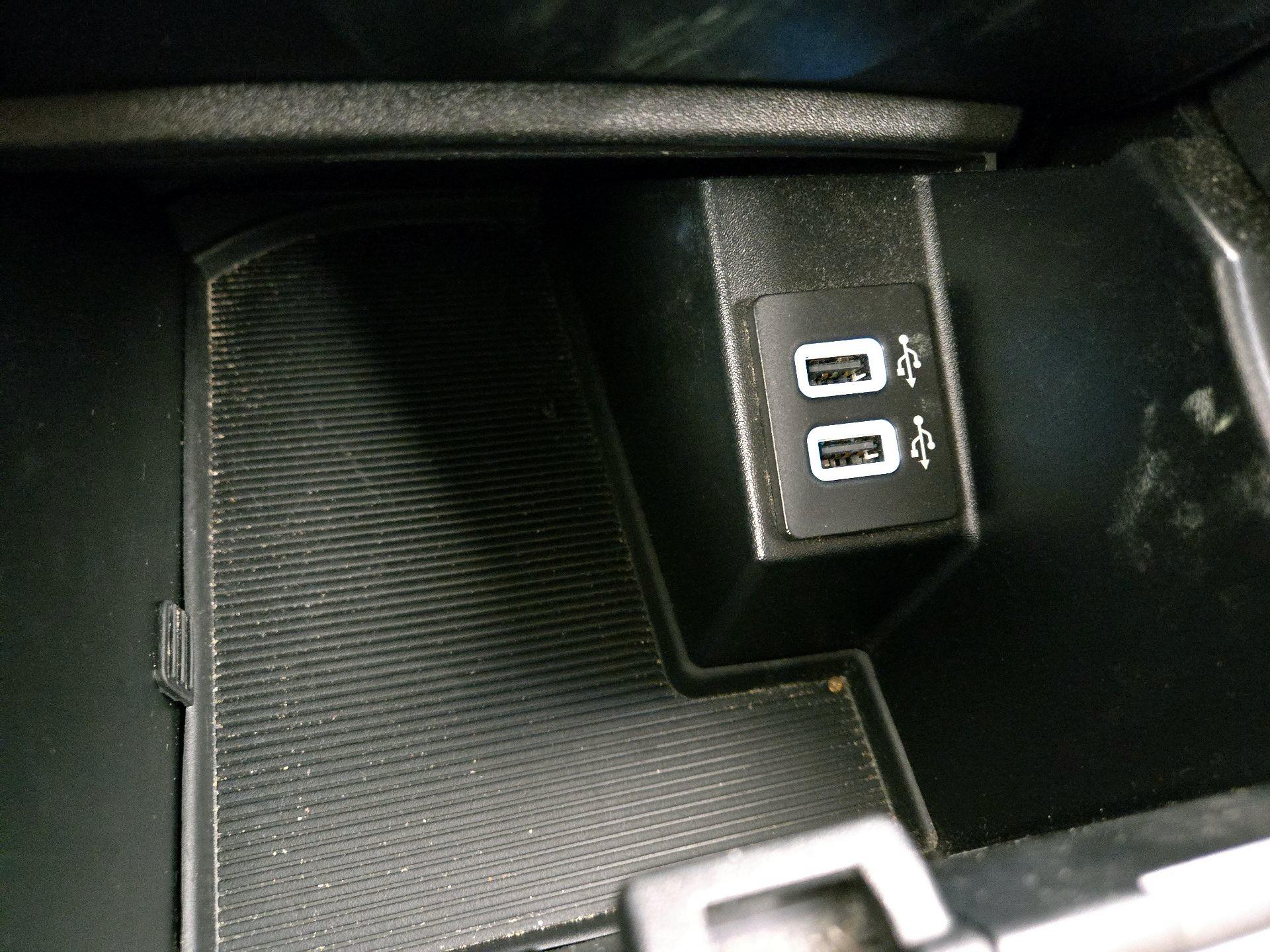 Thumbnail: 2020 Ford Edge - 18