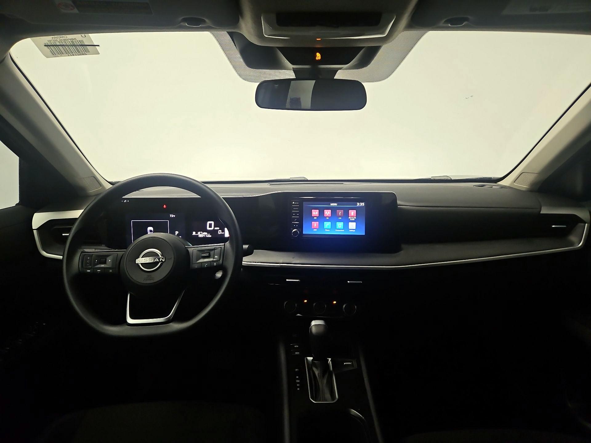 Thumbnail: 2025 Nissan Kicks - 9