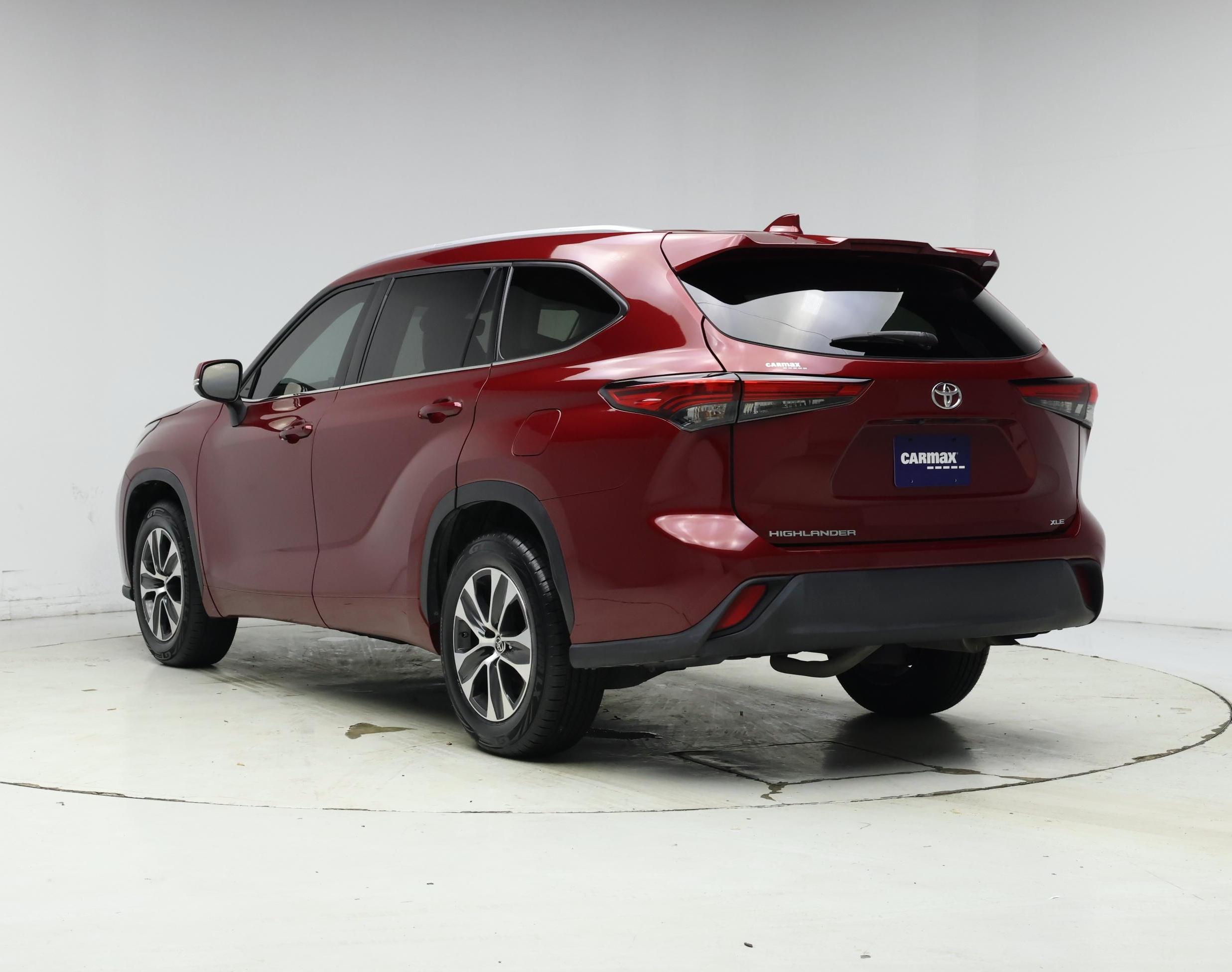 Thumbnail: 2022 Toyota Highlander - 2