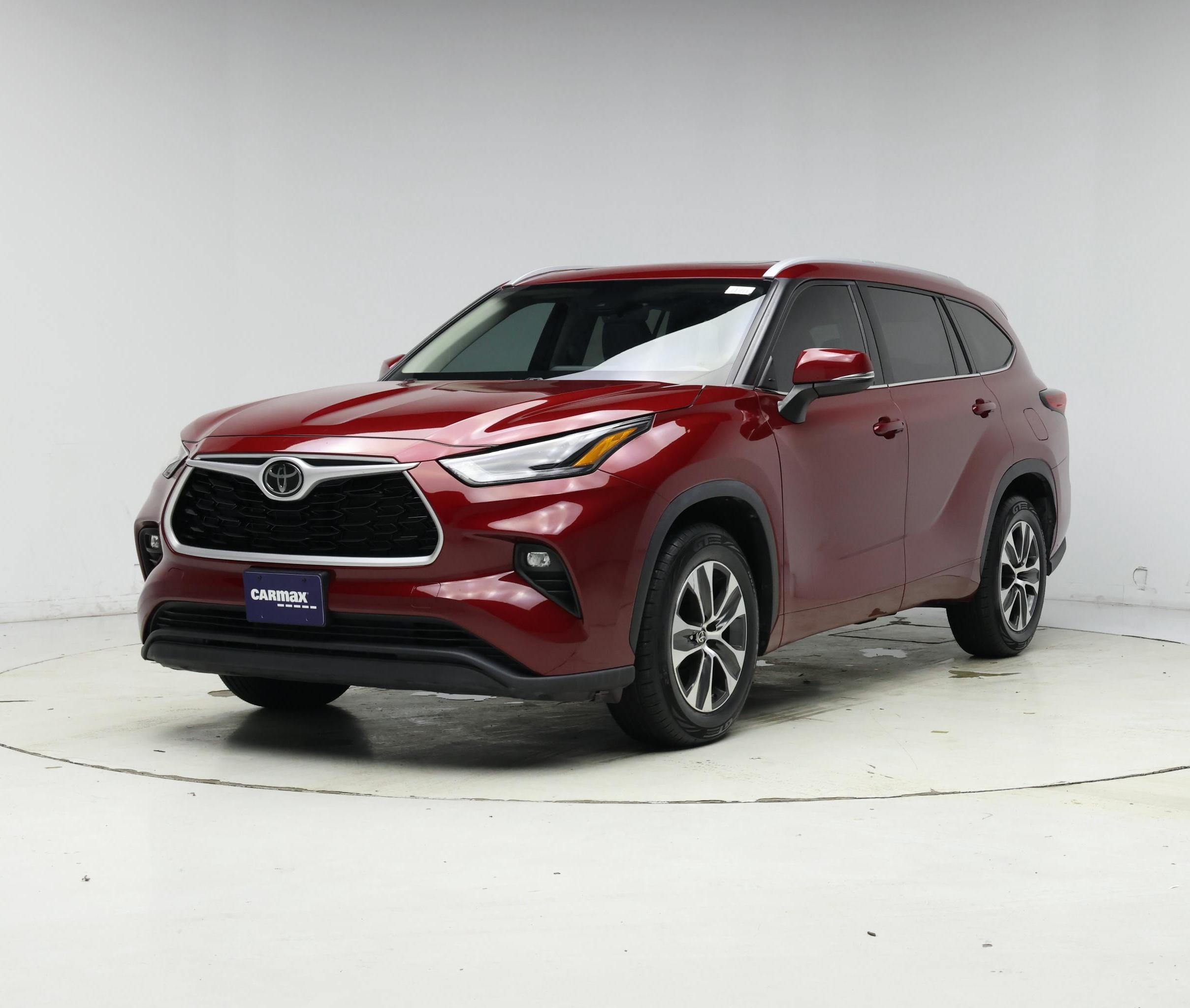 Thumbnail: 2022 Toyota Highlander - 4
