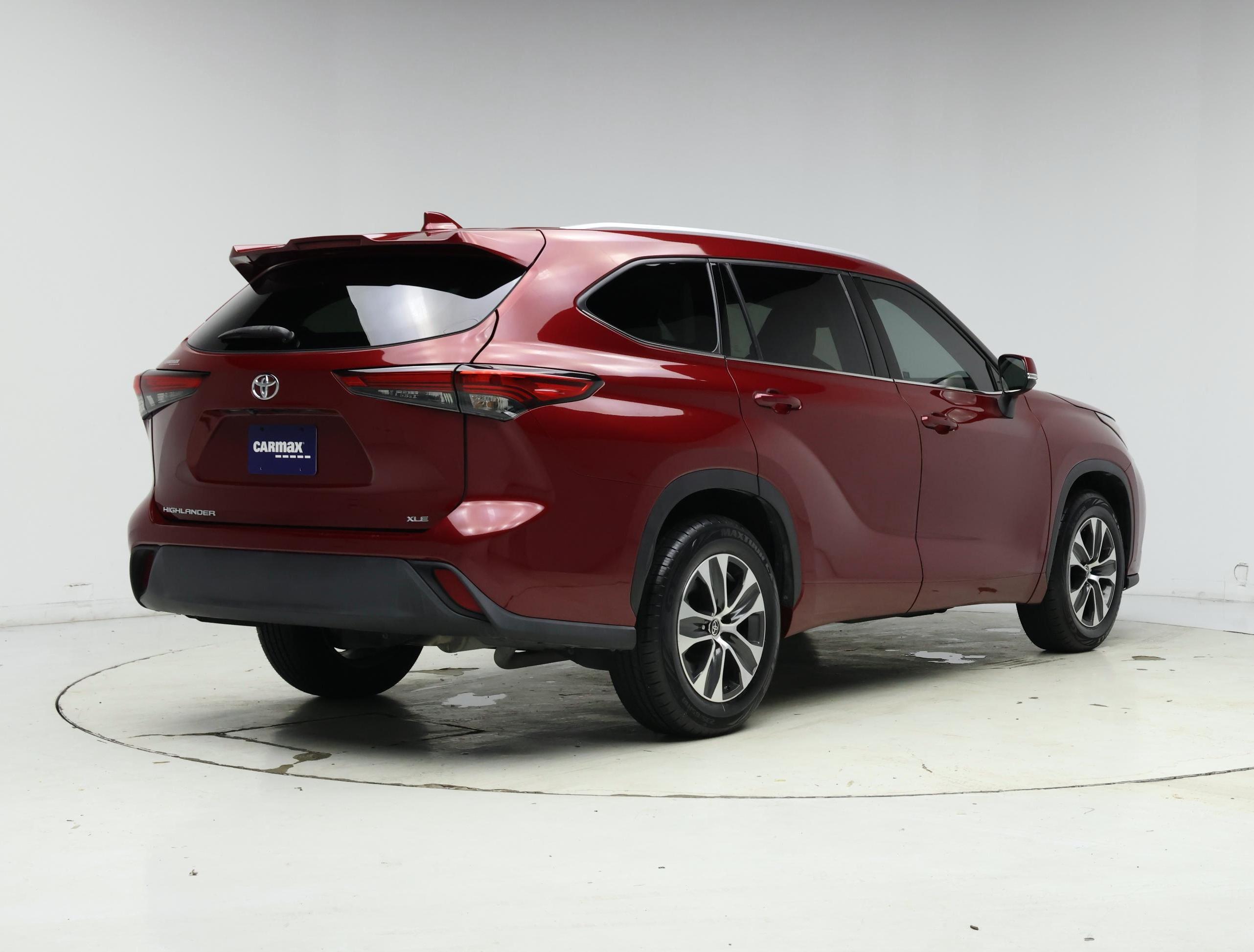 Thumbnail: 2022 Toyota Highlander - 8