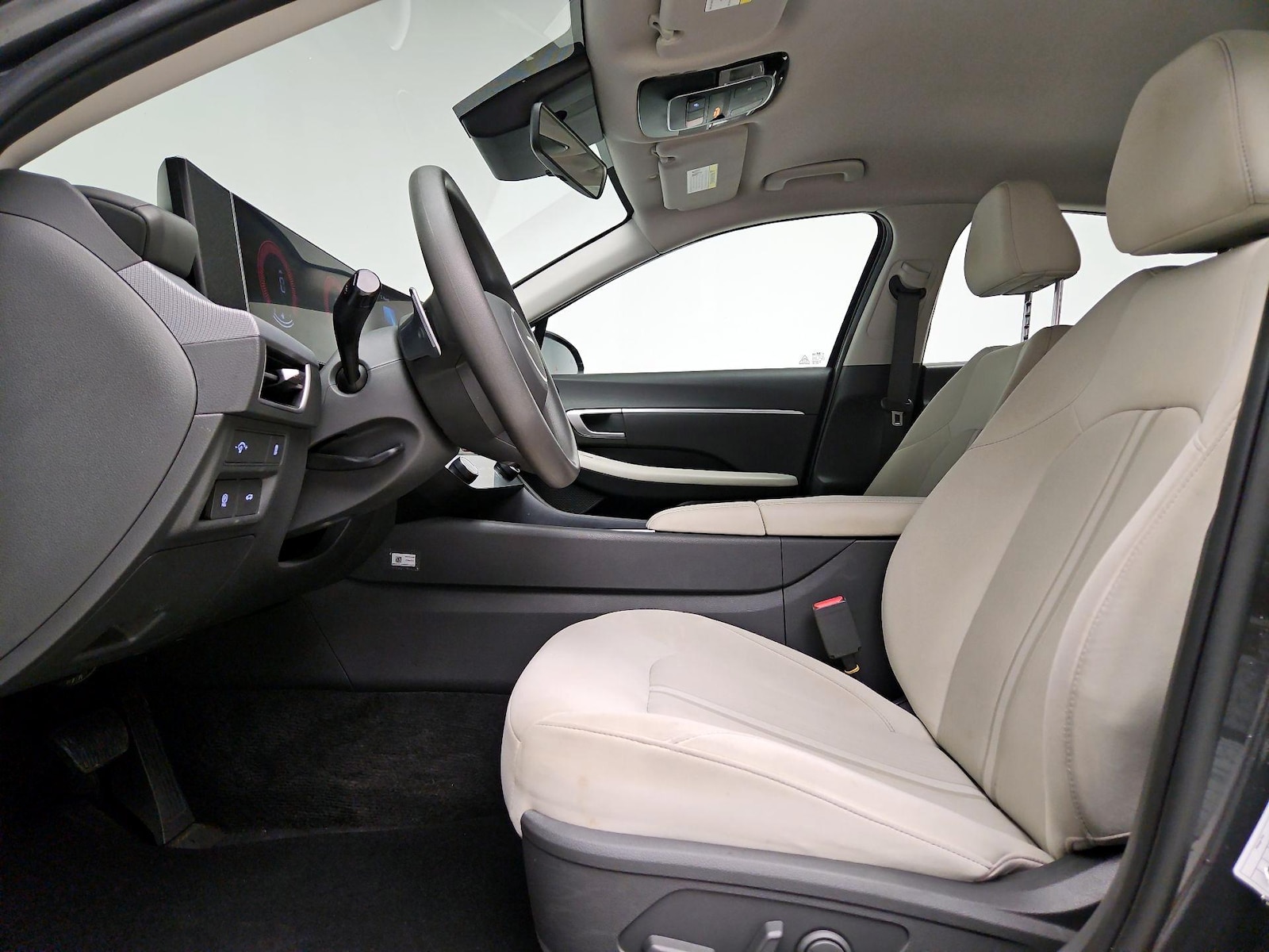2025 Hyundai Sonata SEL - Photo 12