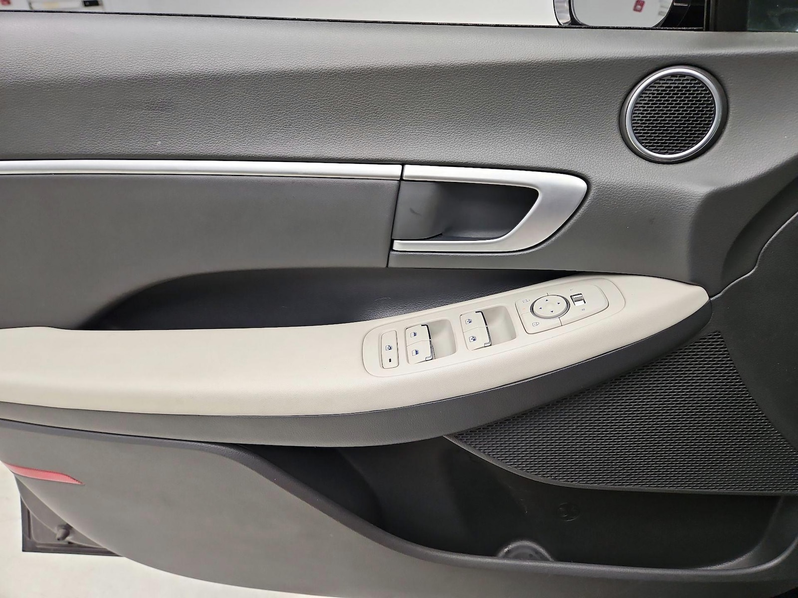 2025 Hyundai Sonata SEL - Photo 13