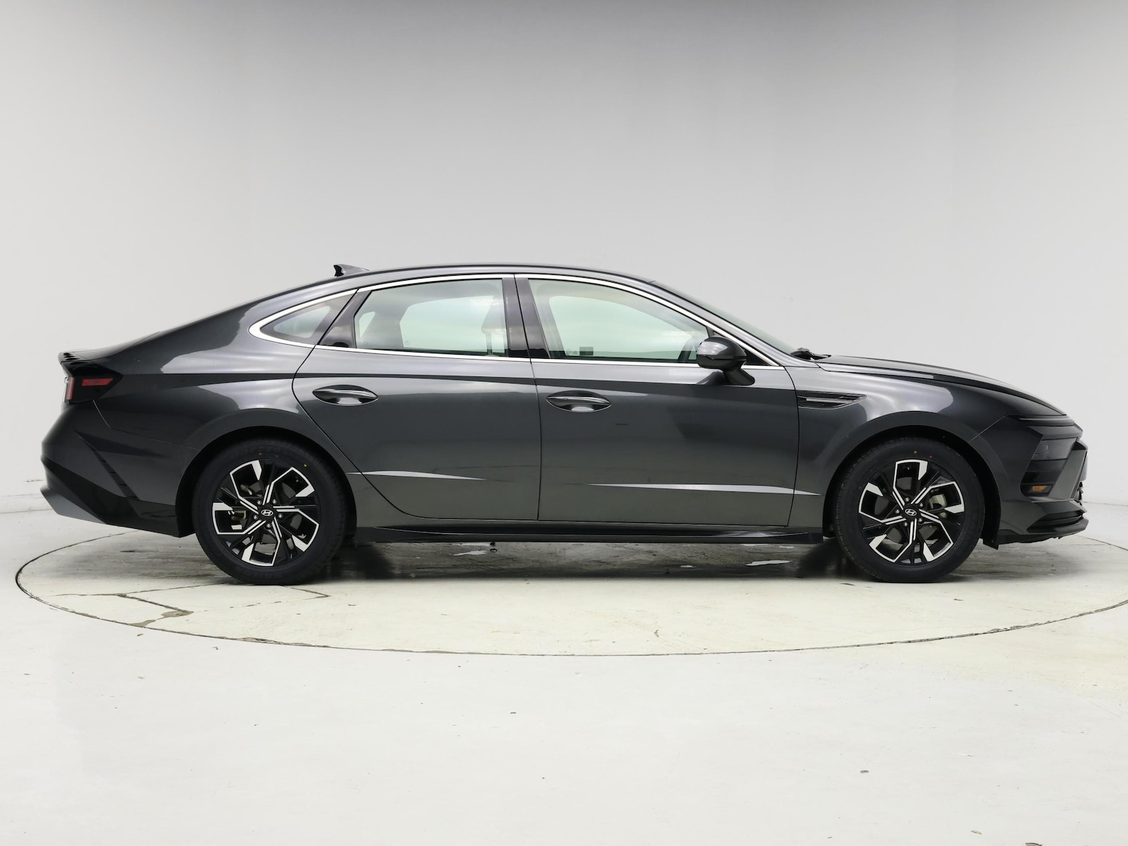 2025 Hyundai Sonata SEL - Photo 8