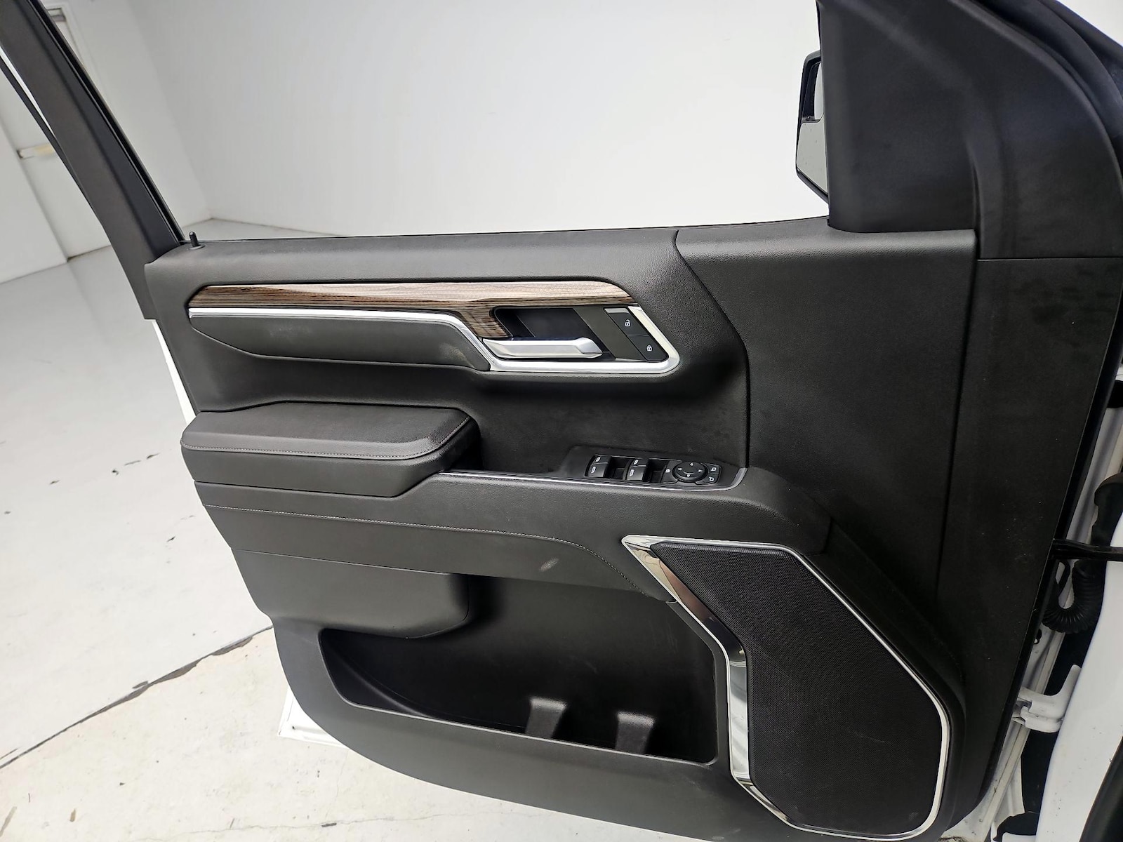 2023 Chevrolet Silverado 1500 LT - Photo 13
