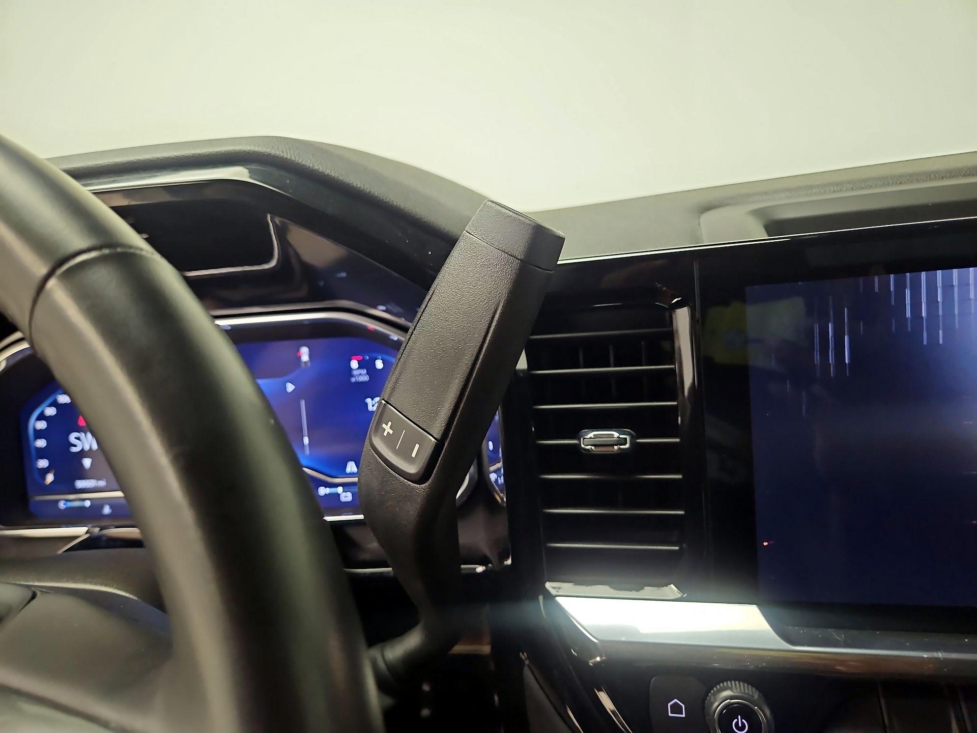 Thumbnail: 2023 Chevrolet Silverado 1500 - 17