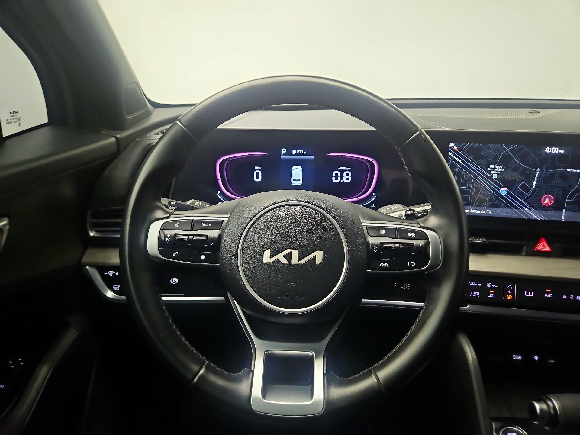 Thumbnail: 2023 Kia Sportage - 10