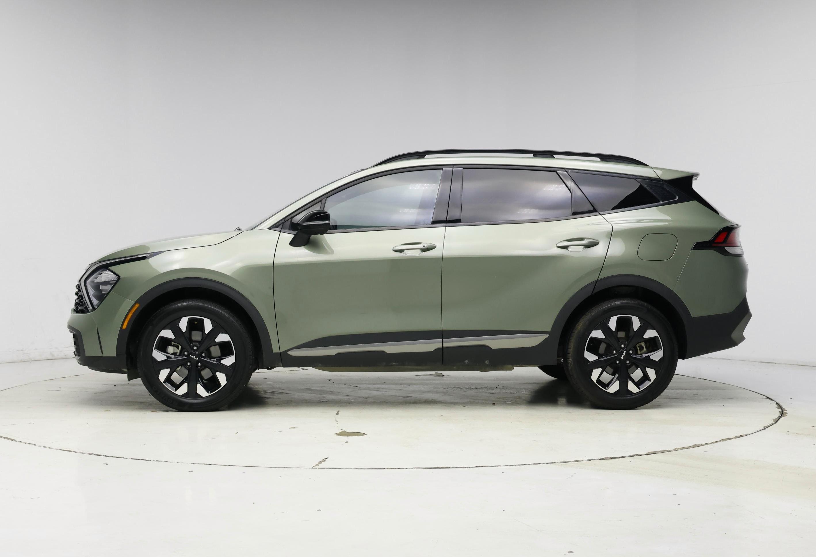Thumbnail: 2023 Kia Sportage - 3