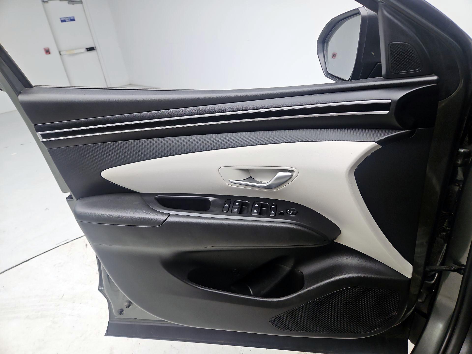 Thumbnail: 2023 Hyundai Tucson - 12