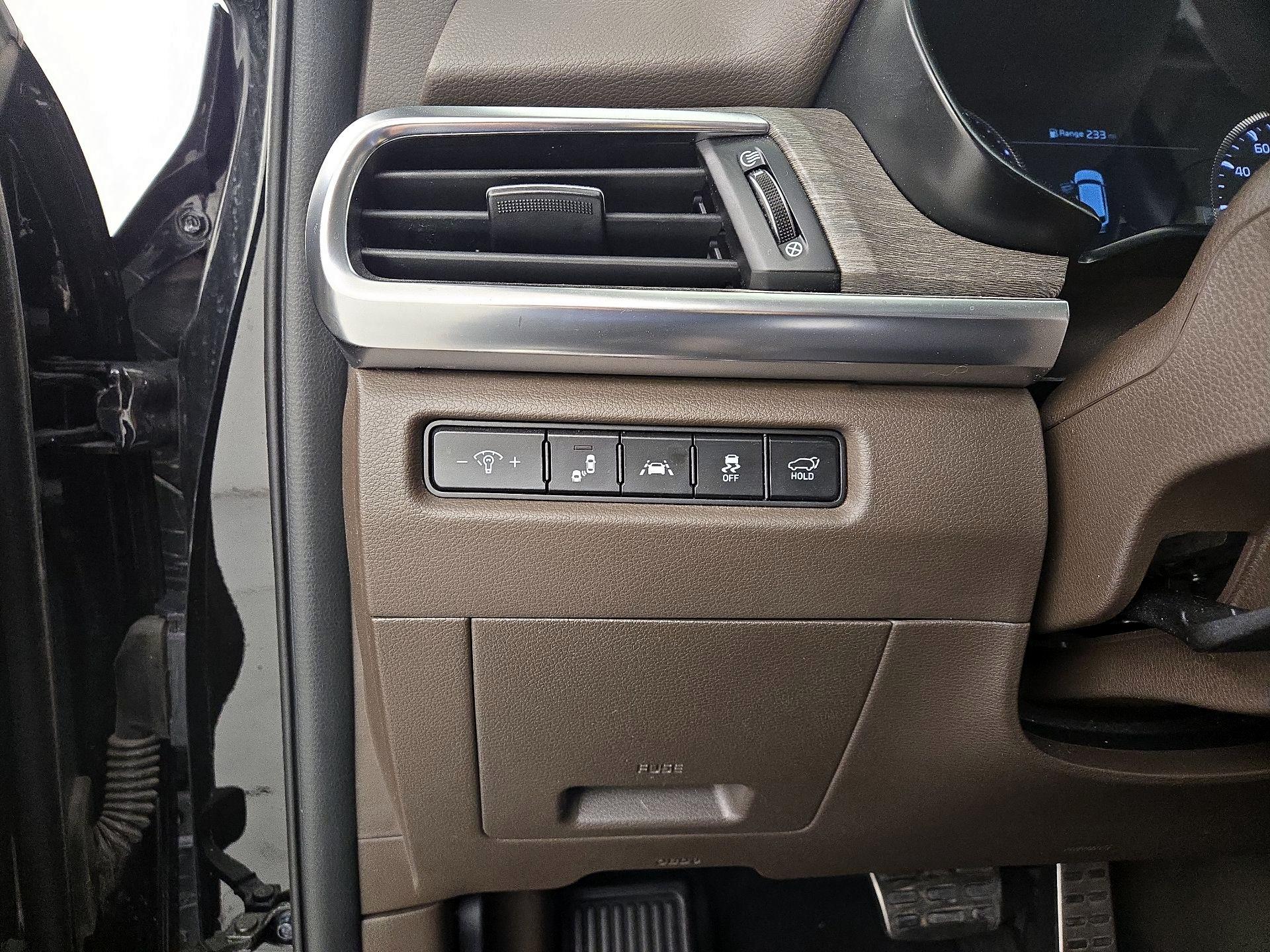 Thumbnail: 2022 Kia Telluride - 13