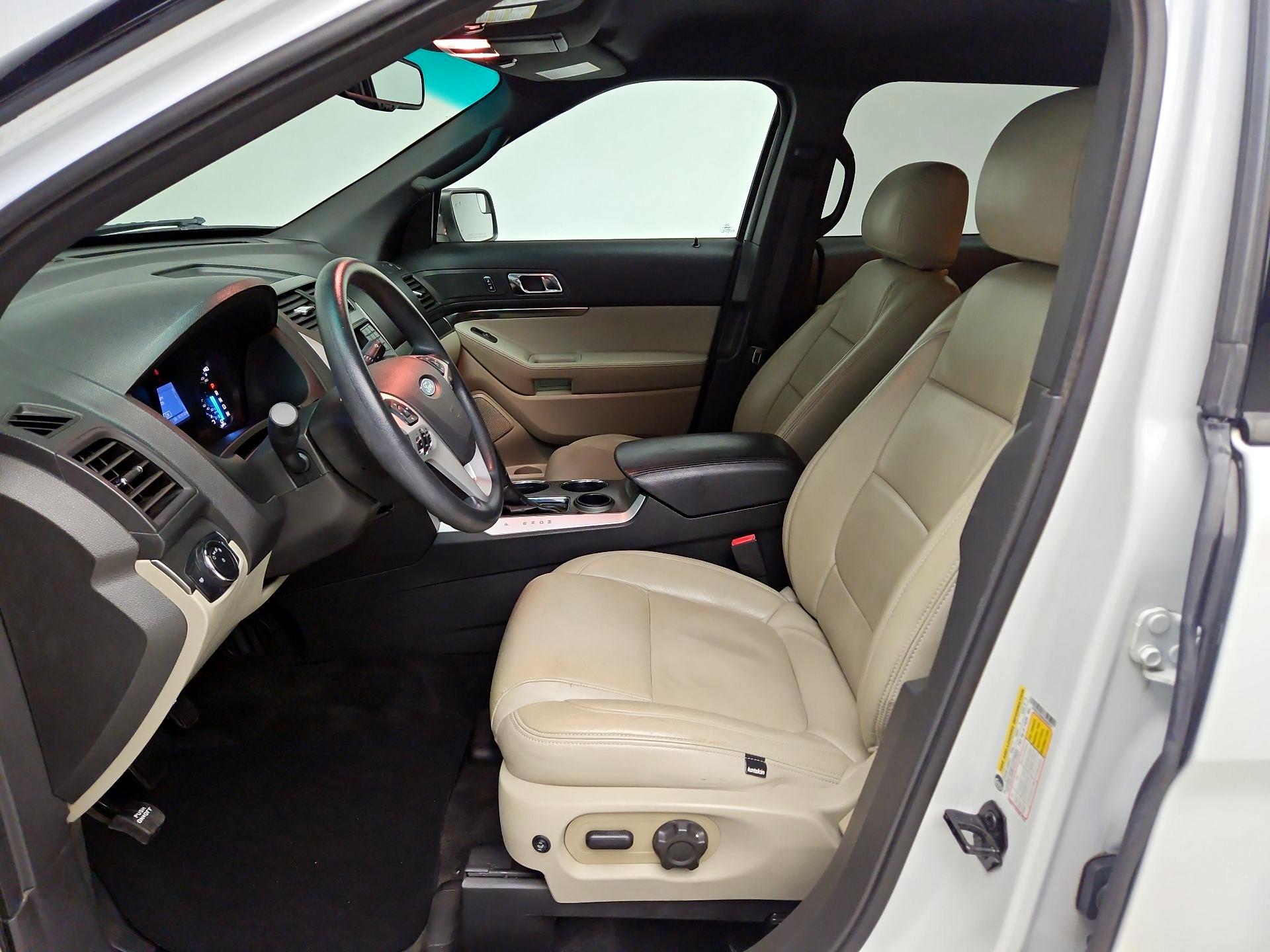 Thumbnail: 2014 Ford Explorer - 11