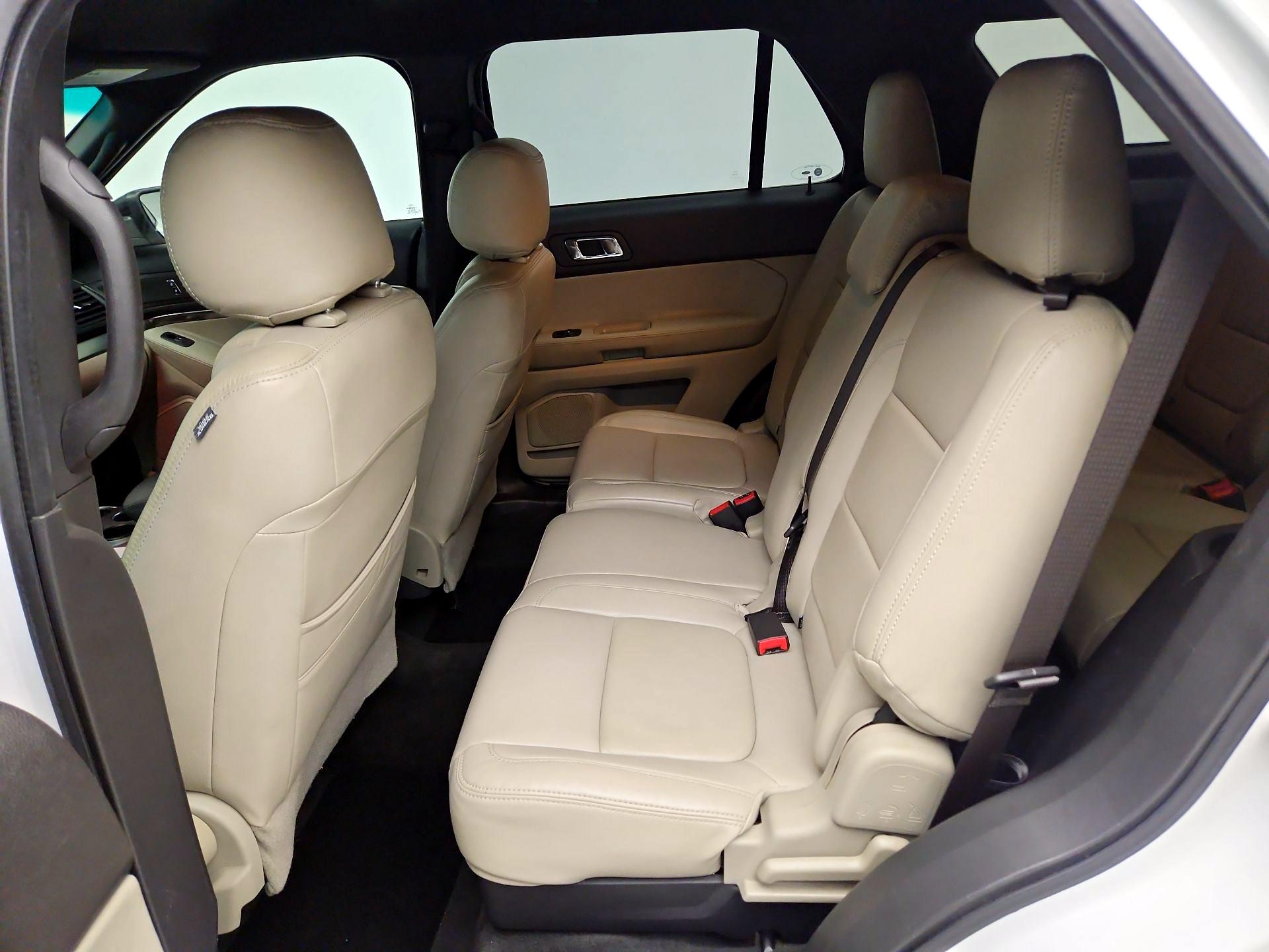 Thumbnail: 2014 Ford Explorer - 19