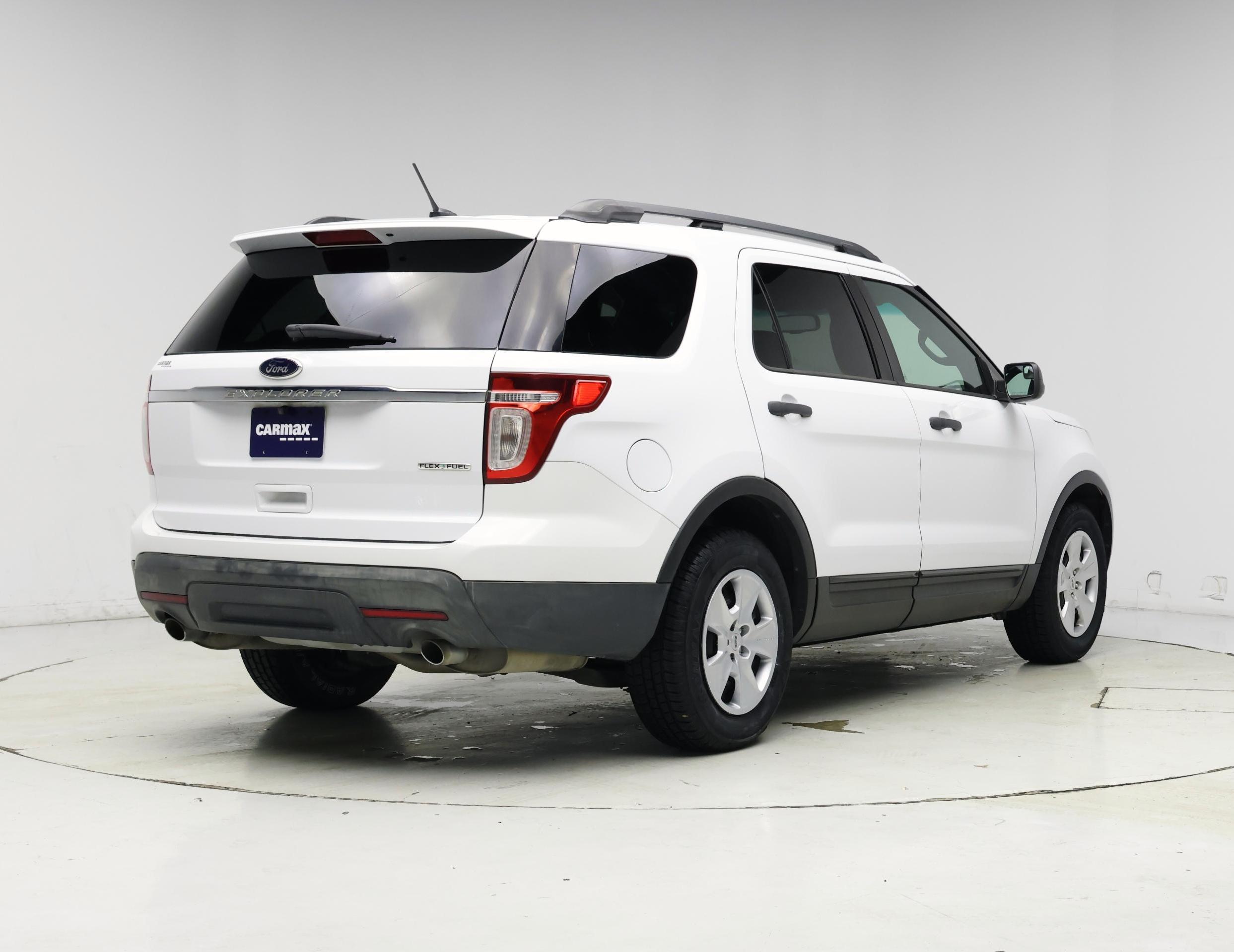 Thumbnail: 2014 Ford Explorer - 8