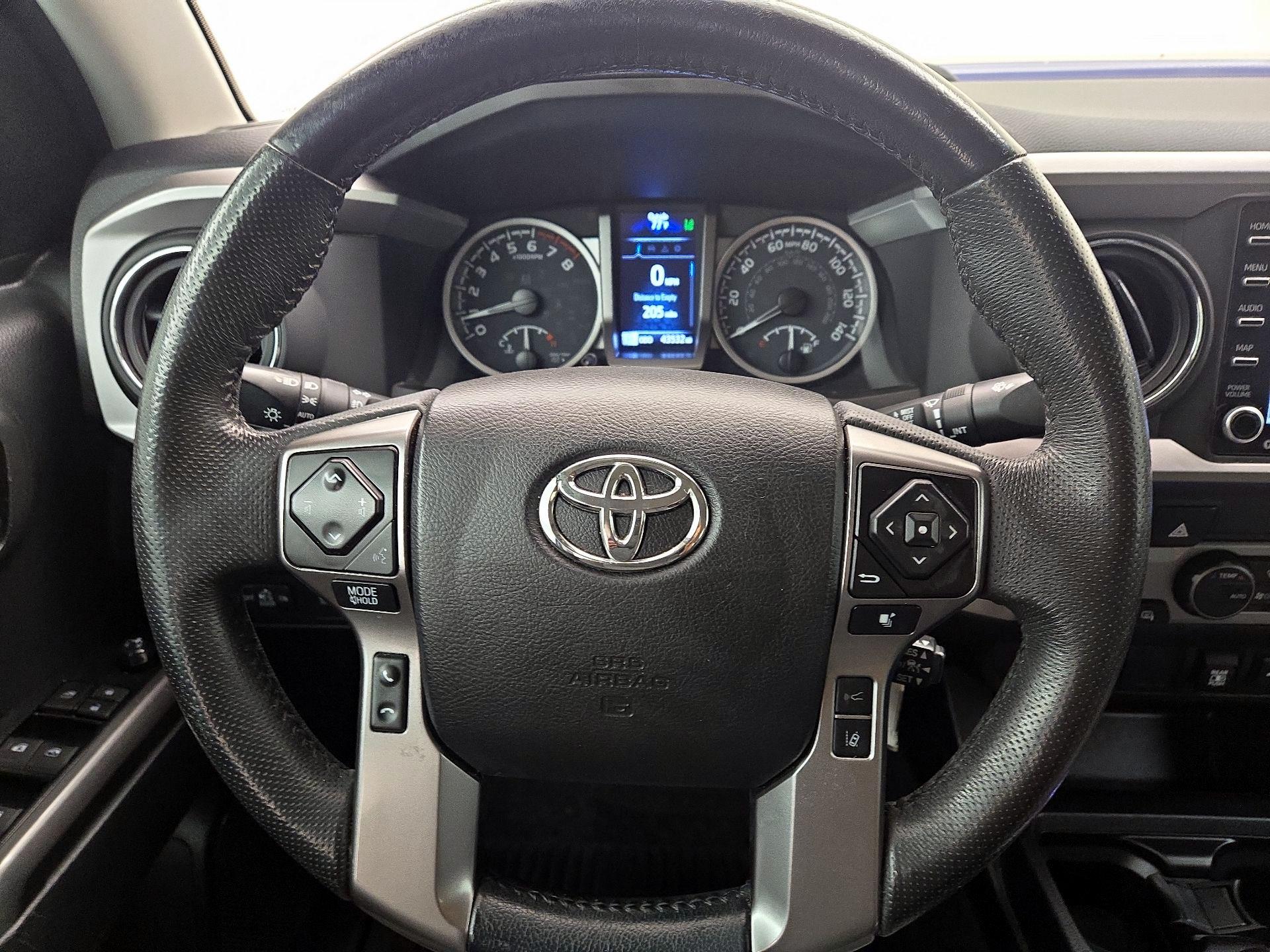 Thumbnail: 2022 Toyota Tacoma - 10