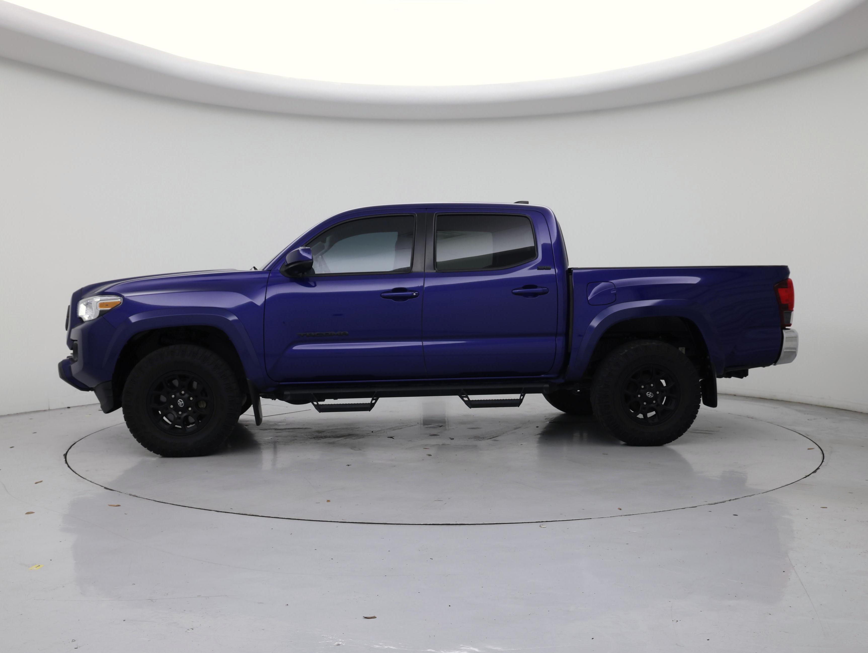 Thumbnail: 2022 Toyota Tacoma - 3