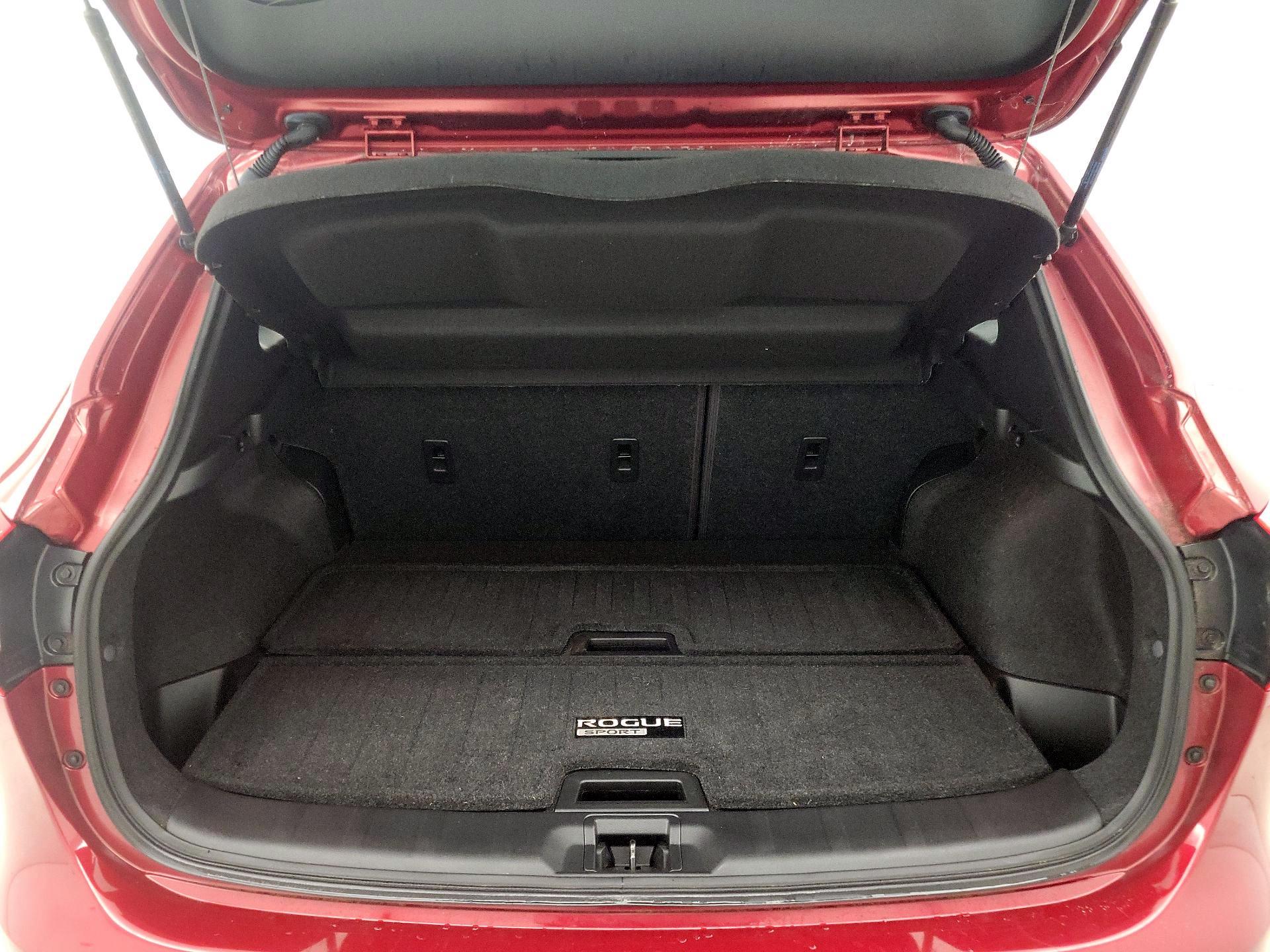 Thumbnail: 2020 Nissan Rogue Sport - 20