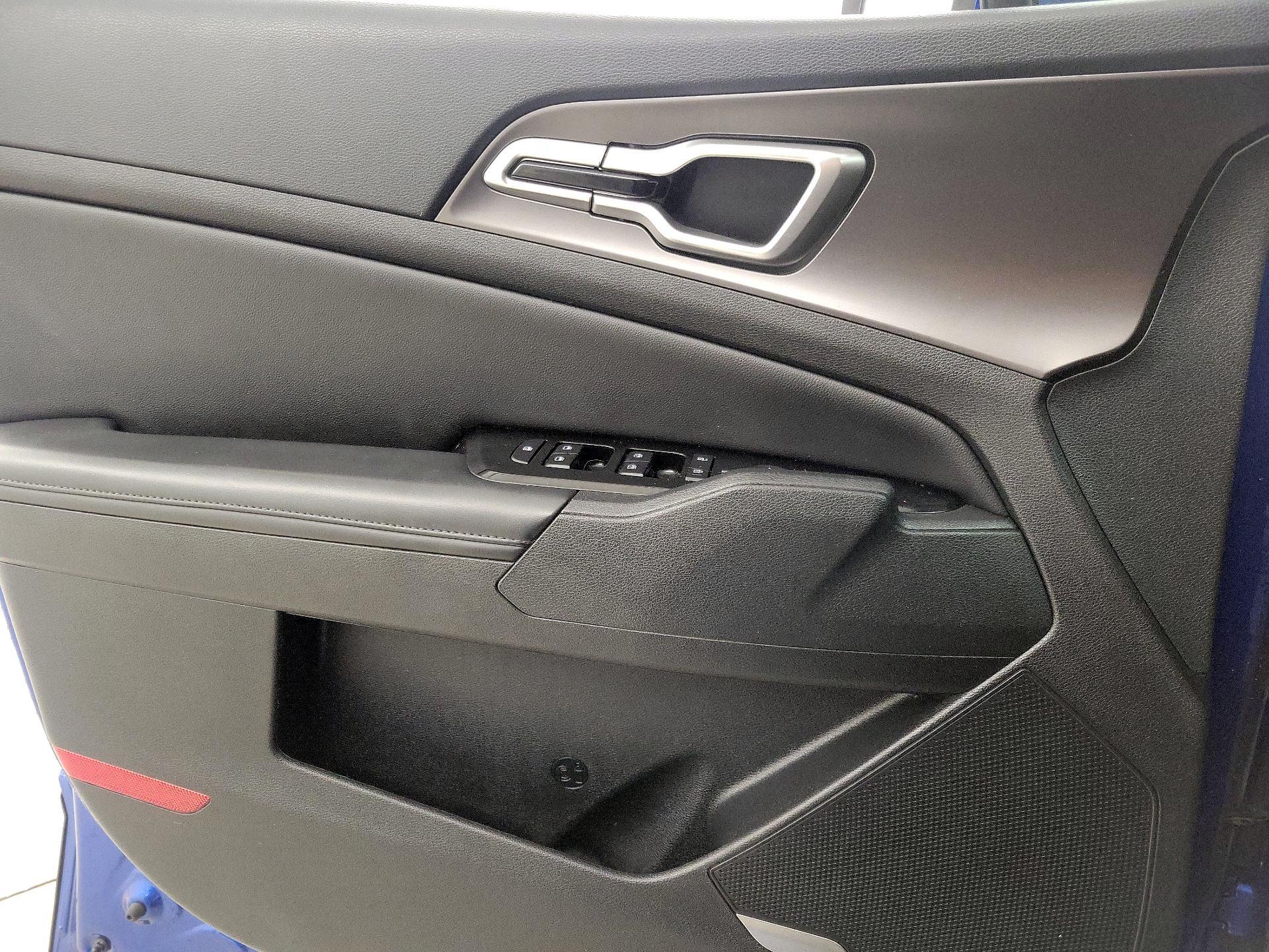 Thumbnail: 2023 Kia Sportage - 12