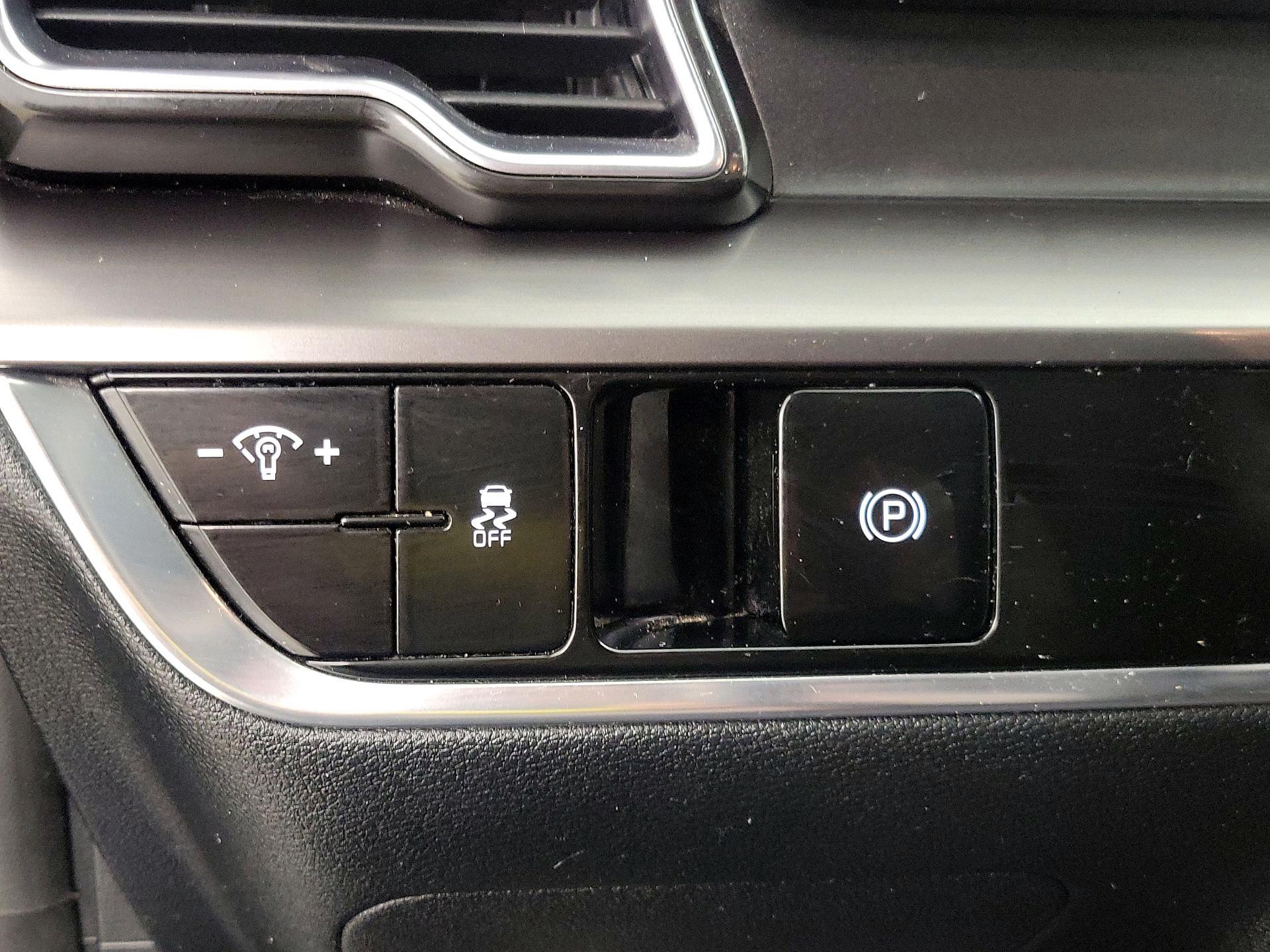 Thumbnail: 2023 Kia Sportage - 13