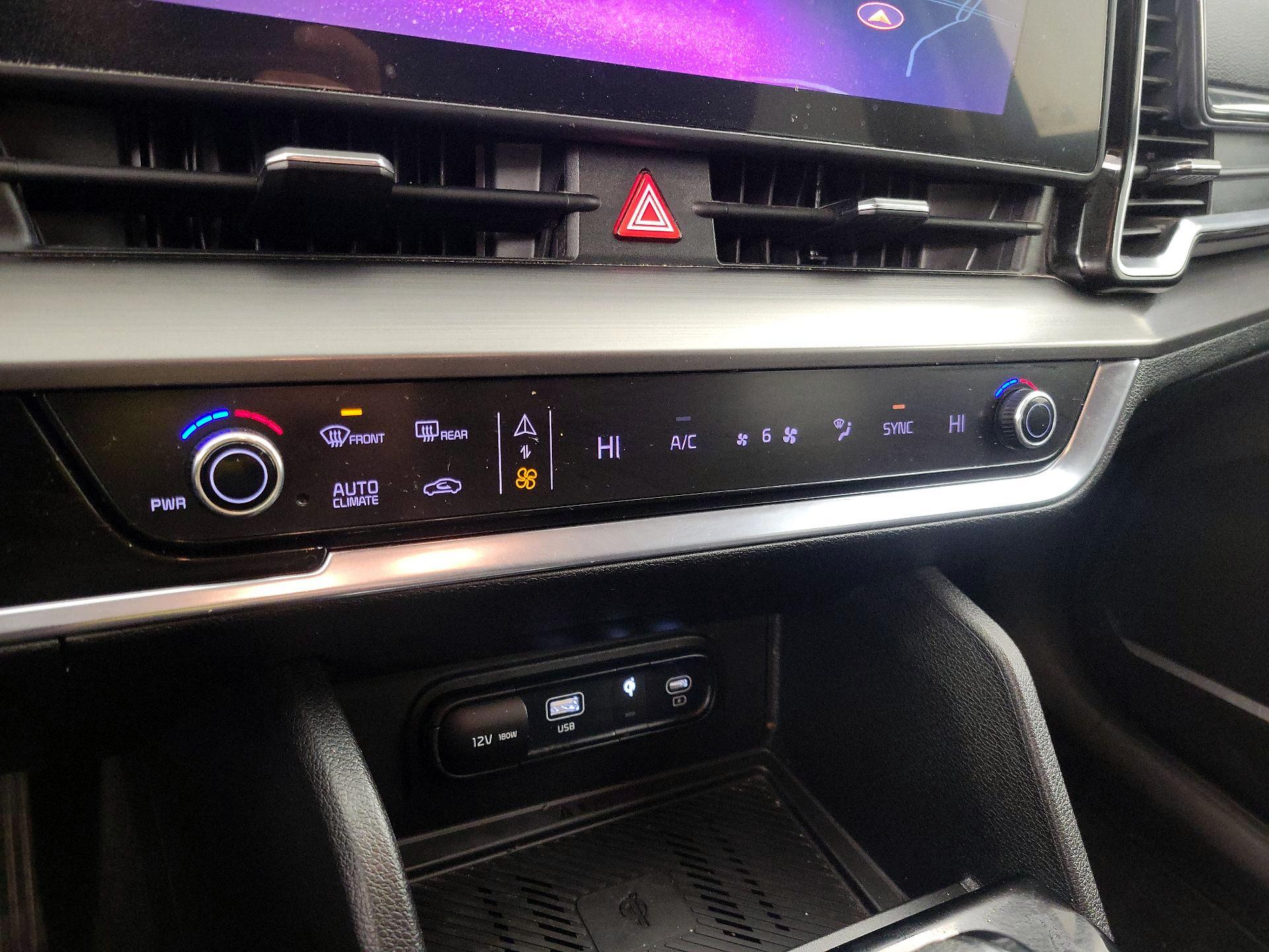 Thumbnail: 2023 Kia Sportage - 17