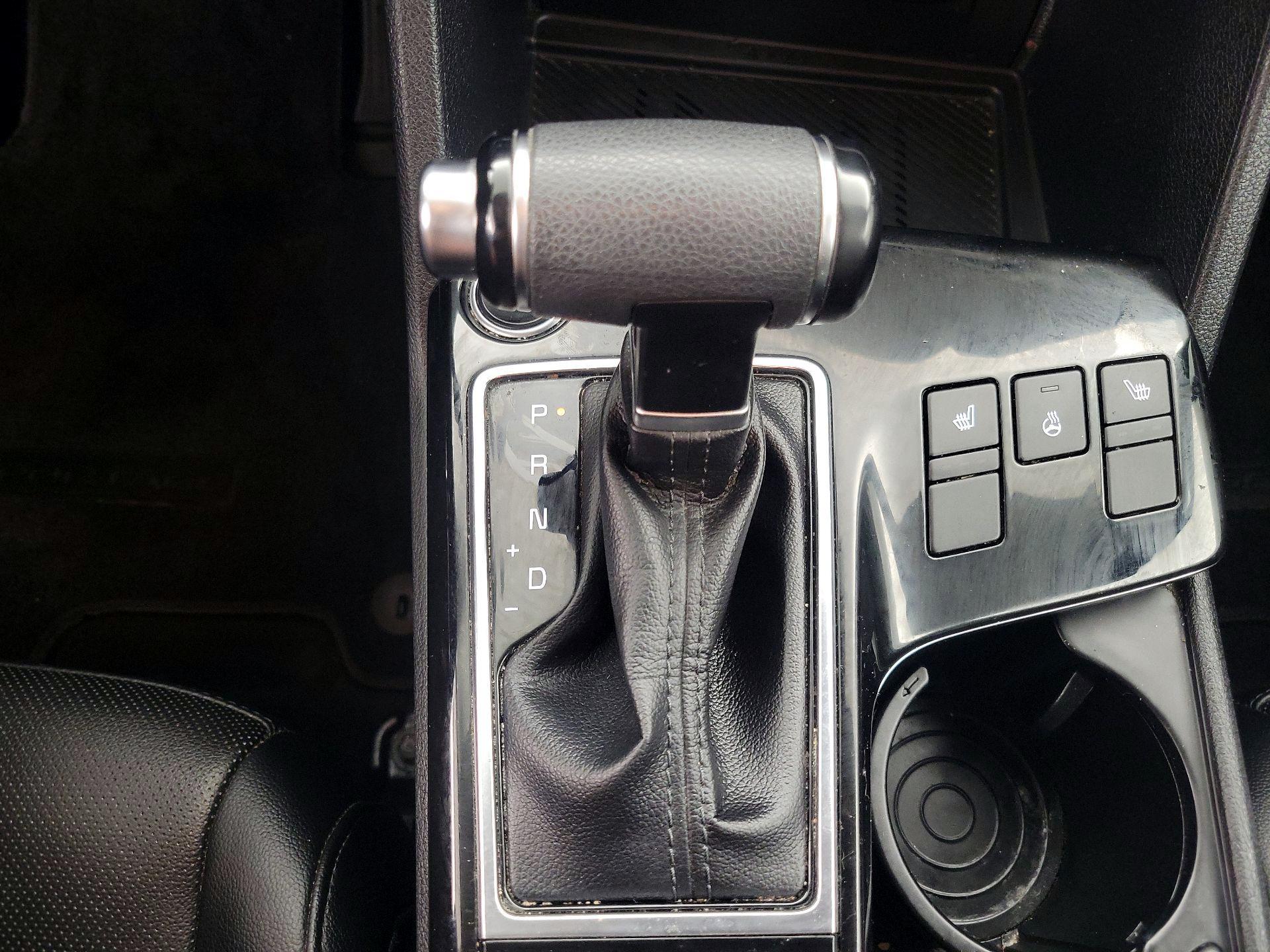 Thumbnail: 2023 Kia Sportage - 18