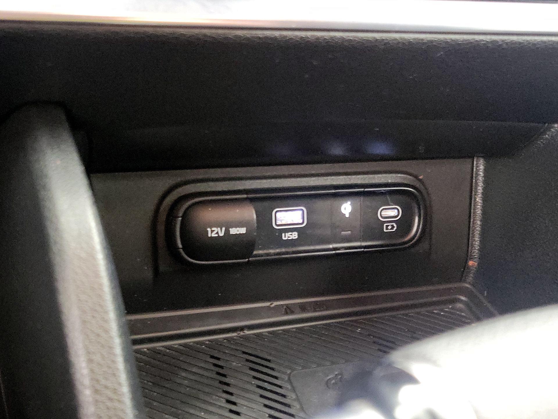 Thumbnail: 2023 Kia Sportage - 19