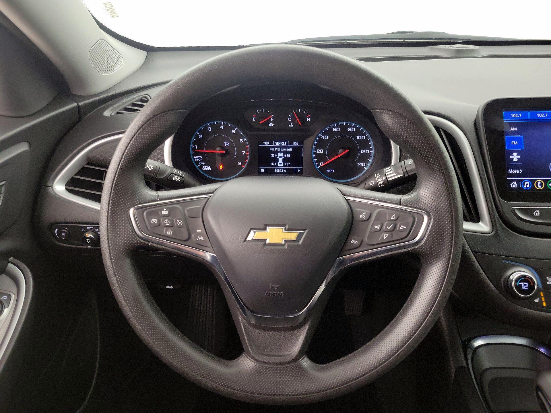 Thumbnail: 2024 Chevrolet Malibu - 10