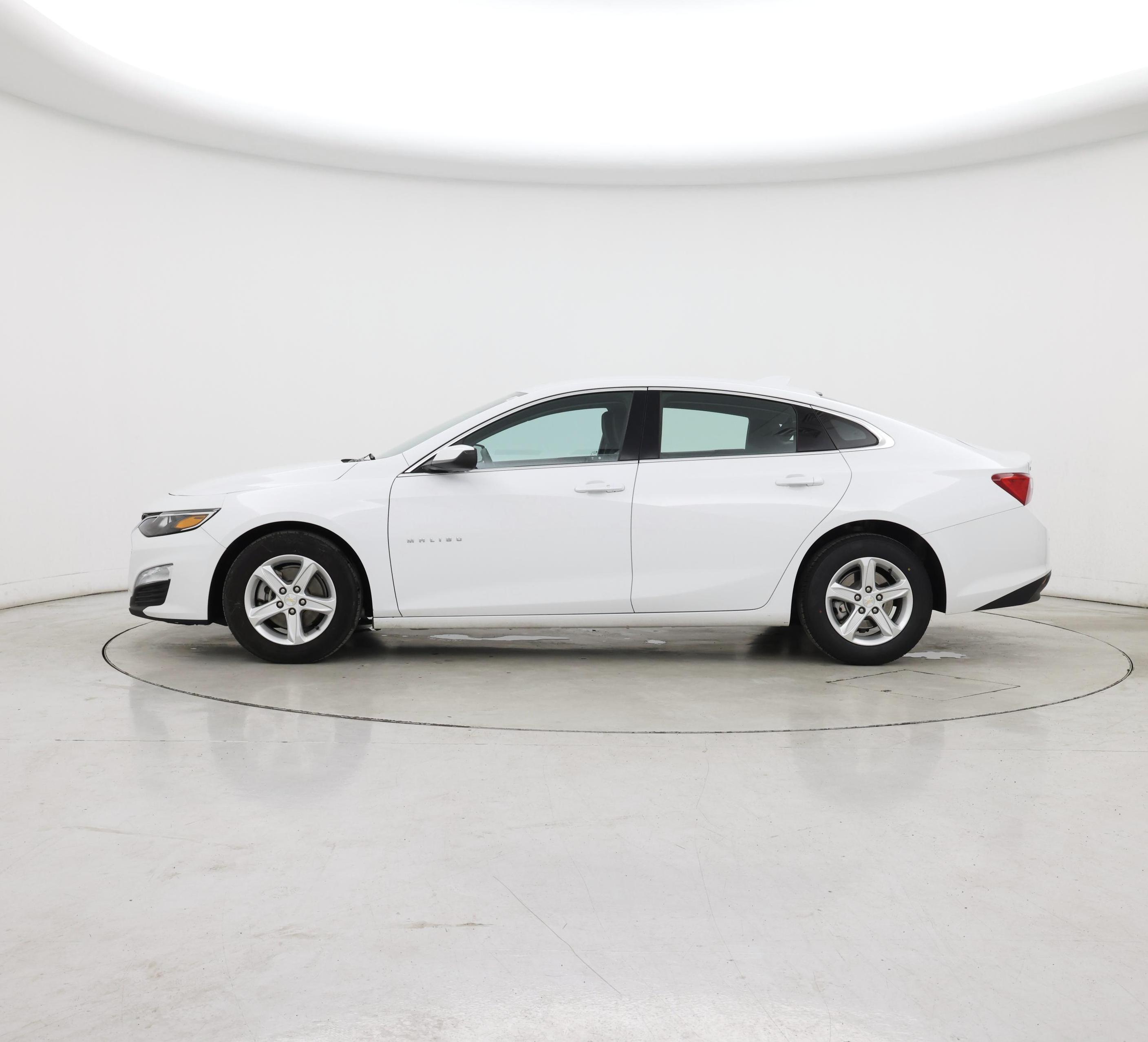 Thumbnail: 2024 Chevrolet Malibu - 3