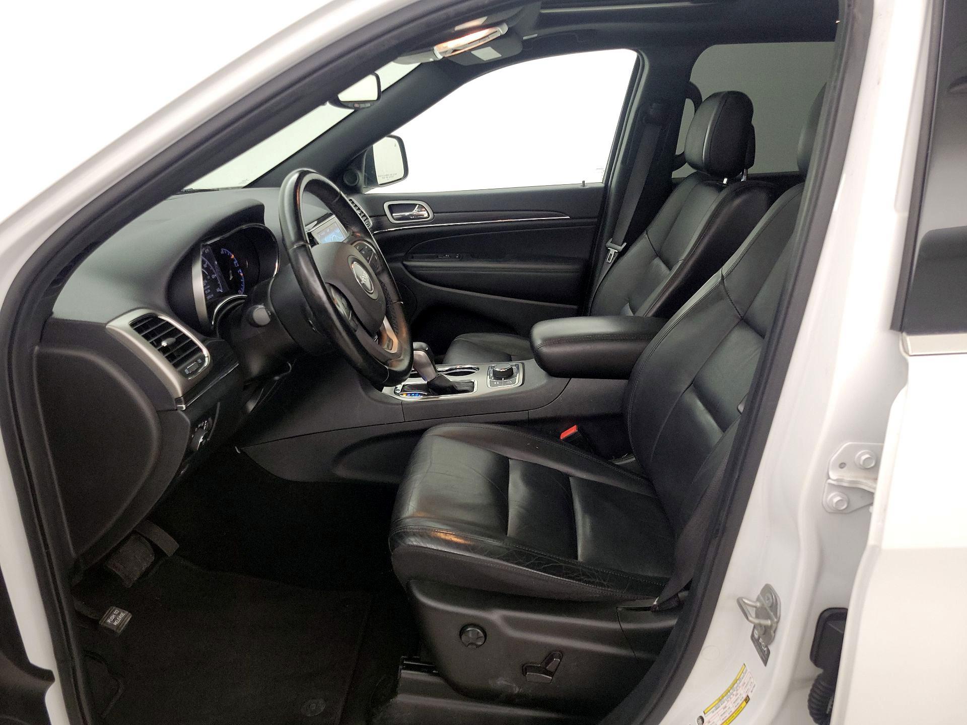 Thumbnail: 2022 Jeep Grand Cherokee - 11