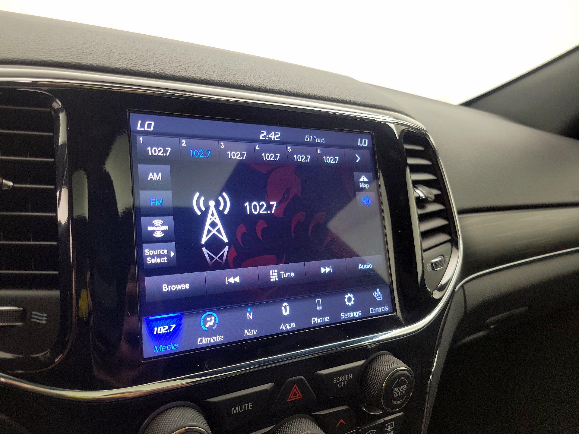 Thumbnail: 2022 Jeep Grand Cherokee - 16