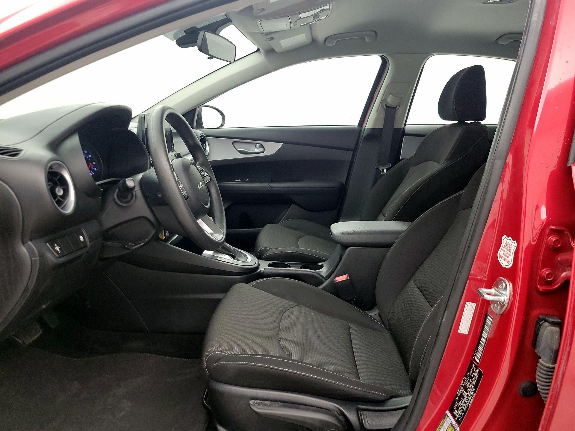 Thumbnail: 2024 Kia Forte - 11