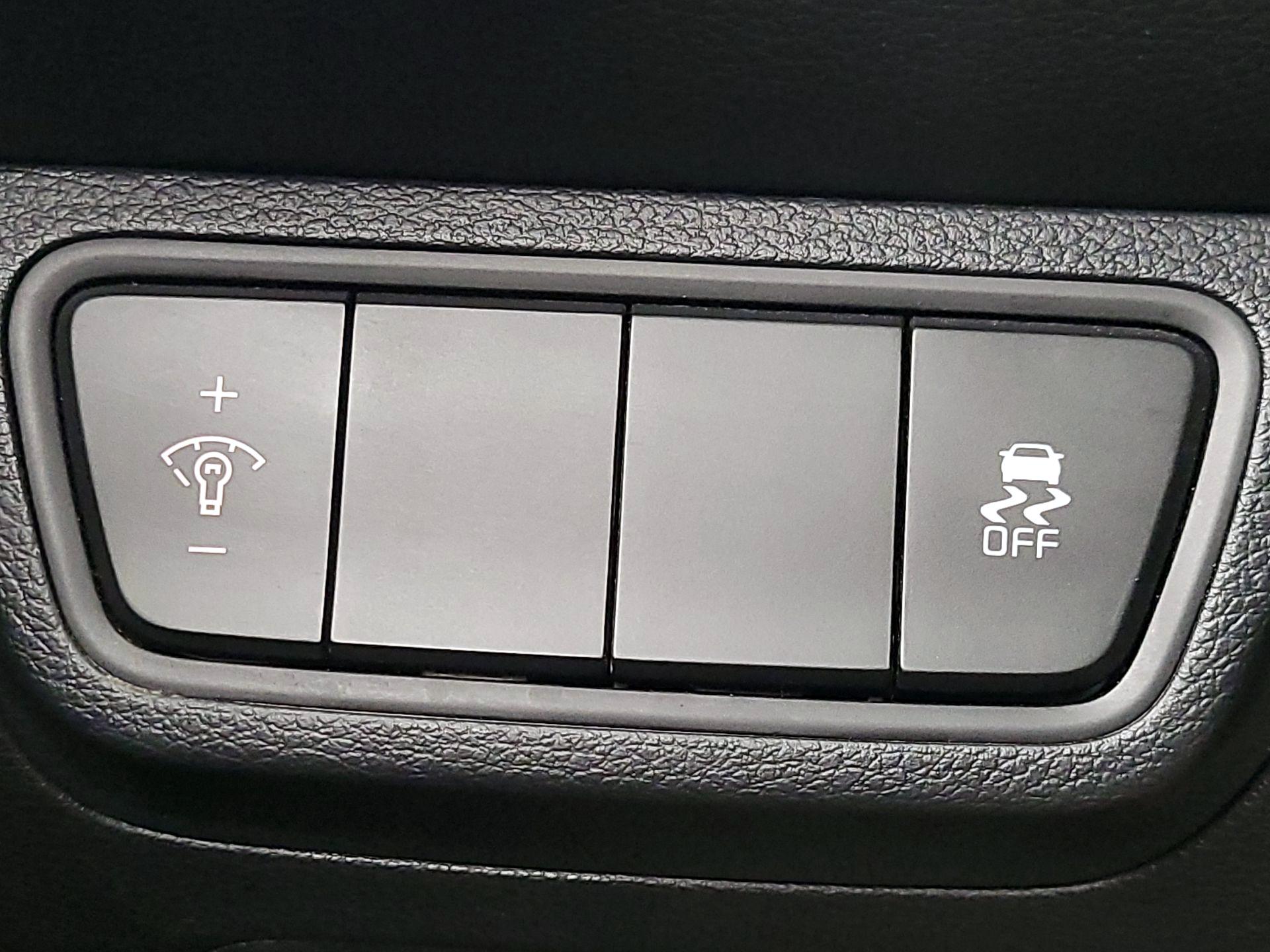 Thumbnail: 2024 Kia Forte - 13