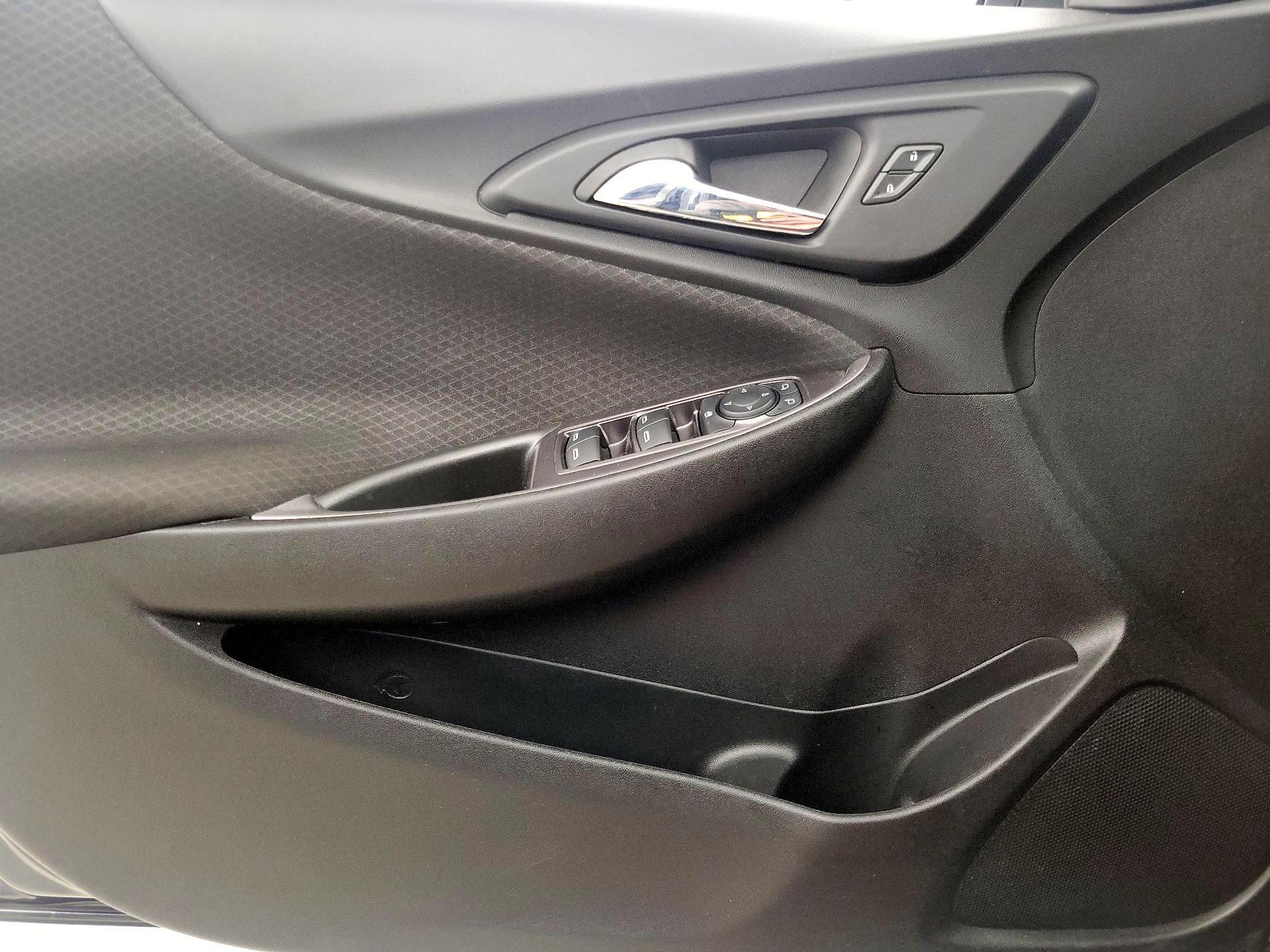 Thumbnail: 2022 Chevrolet Malibu - 12