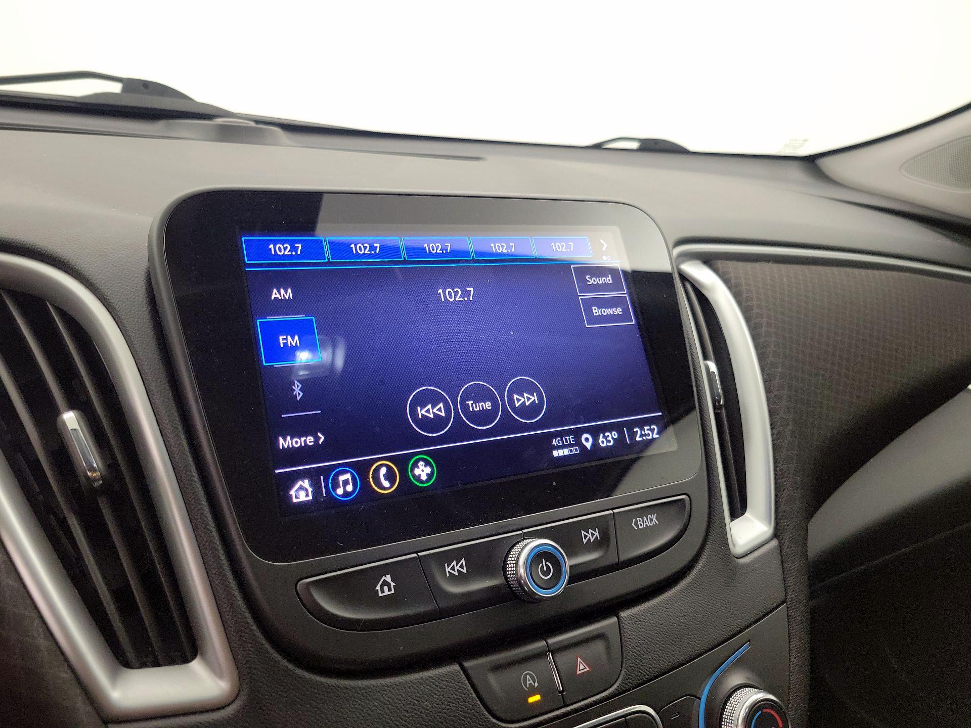 Thumbnail: 2022 Chevrolet Malibu - 15