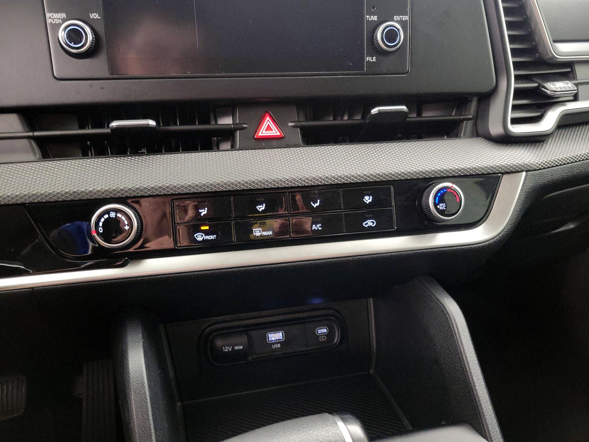 Thumbnail: 2024 Kia Sportage - 16