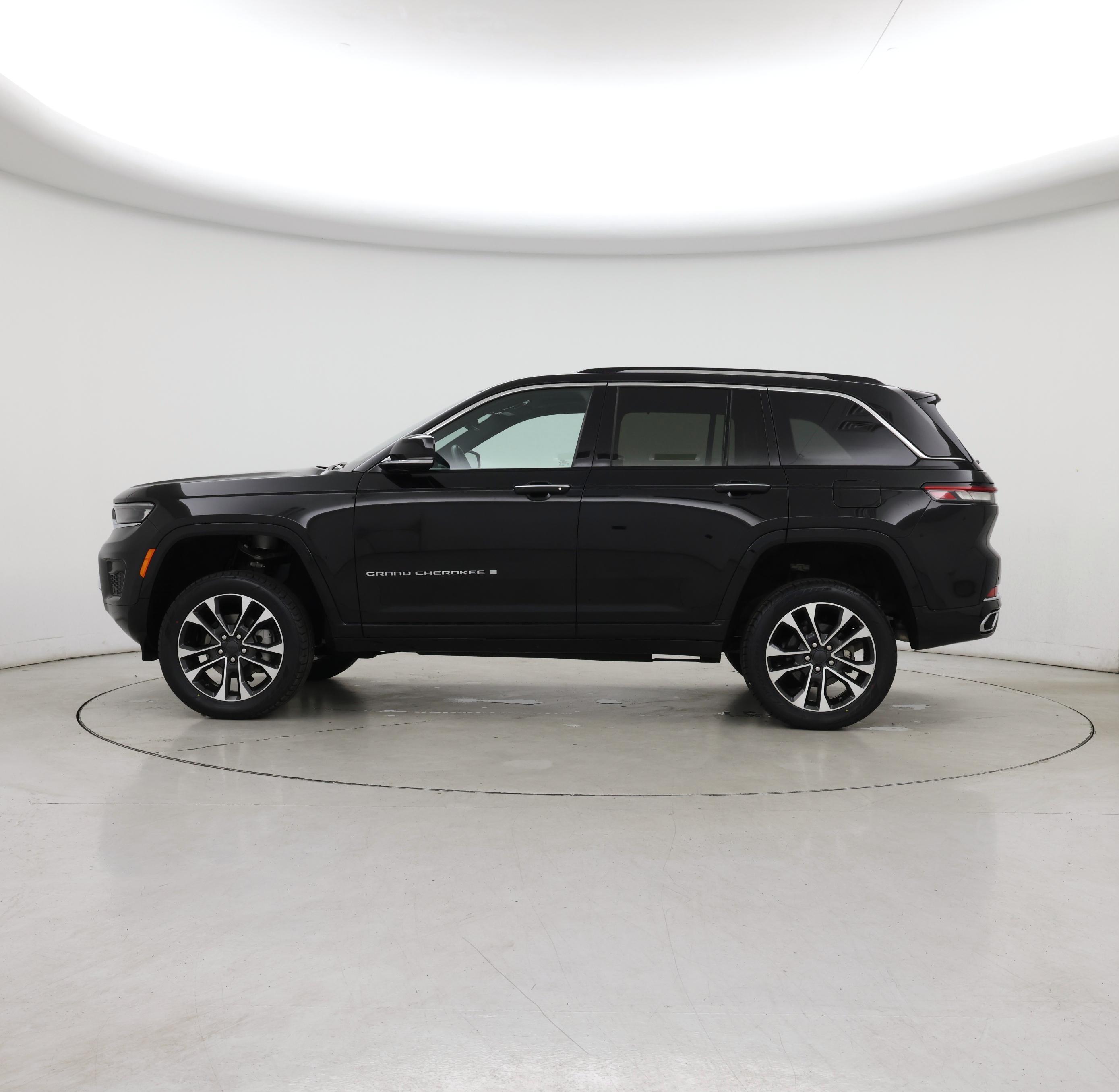Thumbnail: 2022 Jeep Grand Cherokee - 3