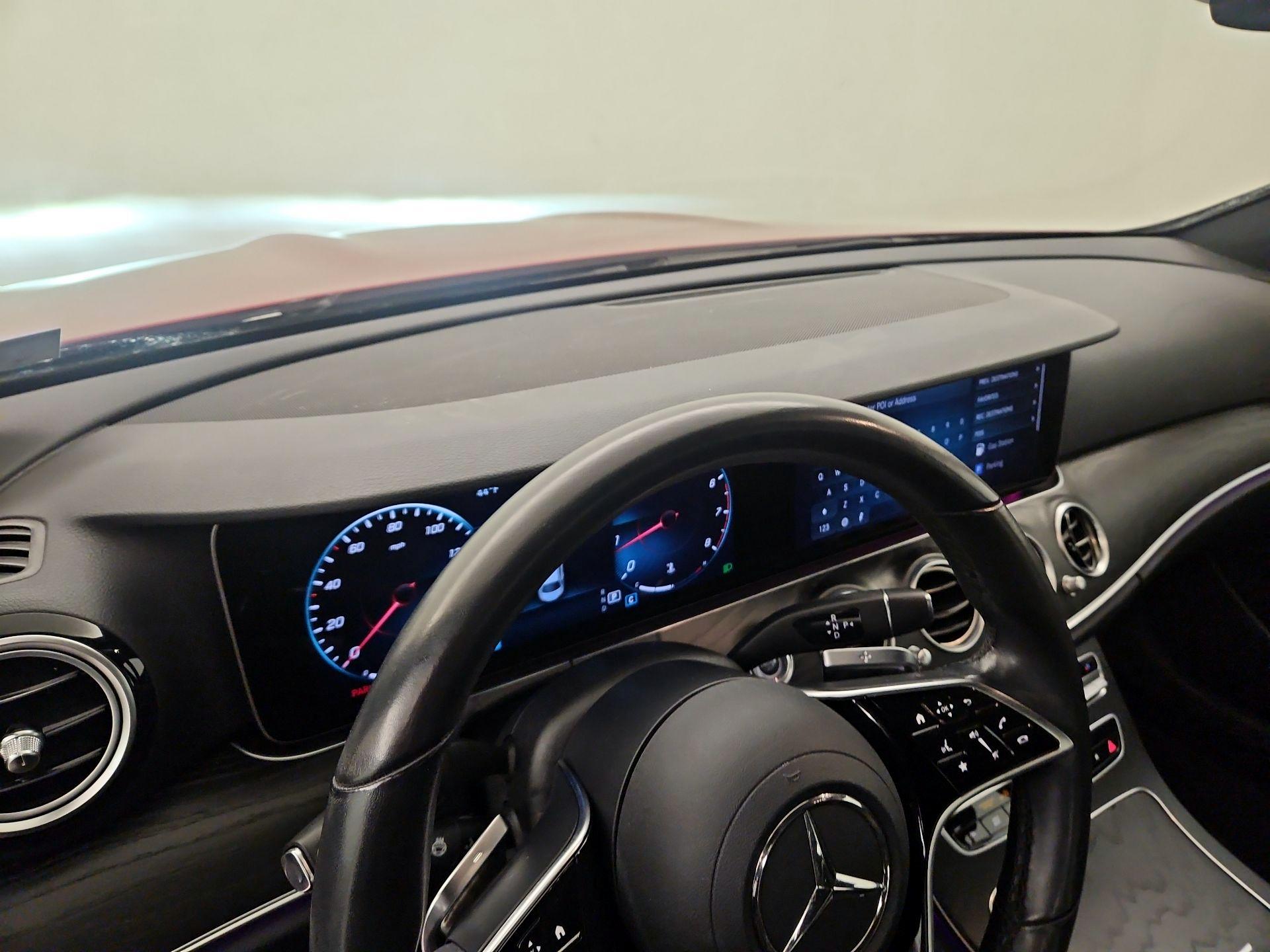 Thumbnail: 2022 Mercedes-Benz E-Class - 9