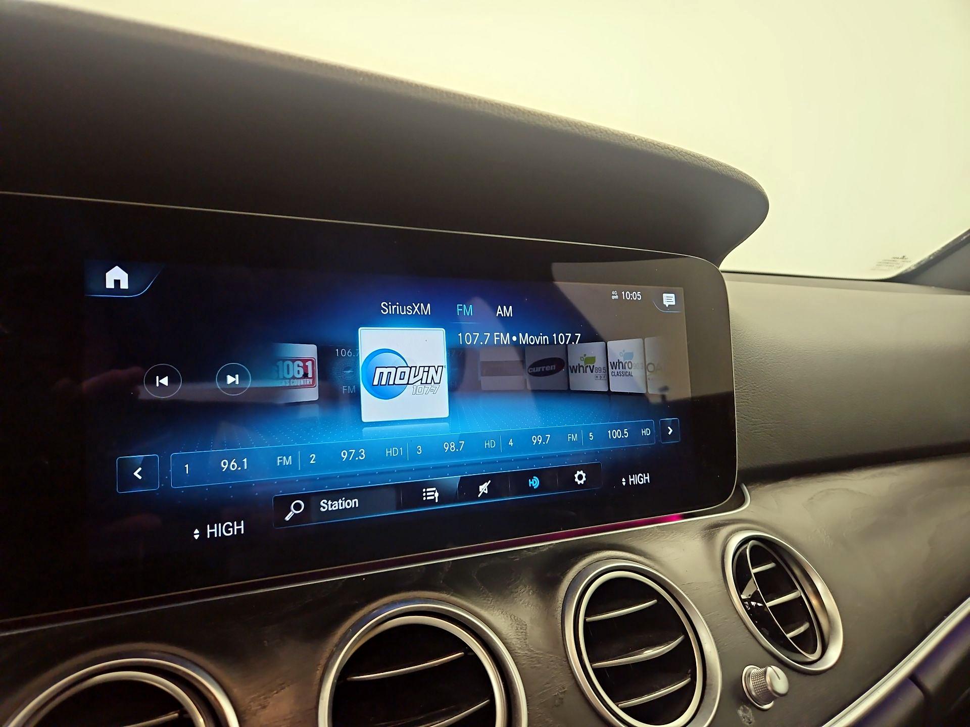 Thumbnail: 2022 Mercedes-Benz E-Class - 16