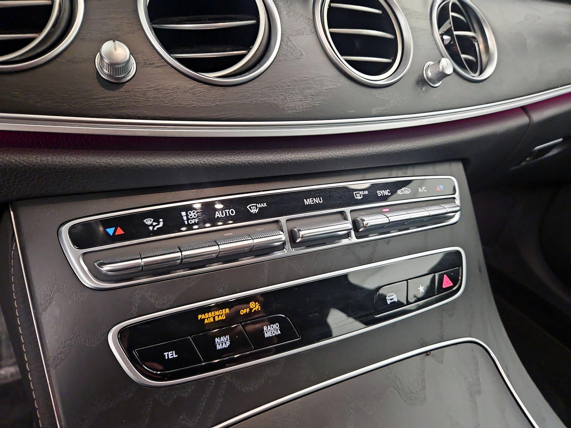 Thumbnail: 2022 Mercedes-Benz E-Class - 17