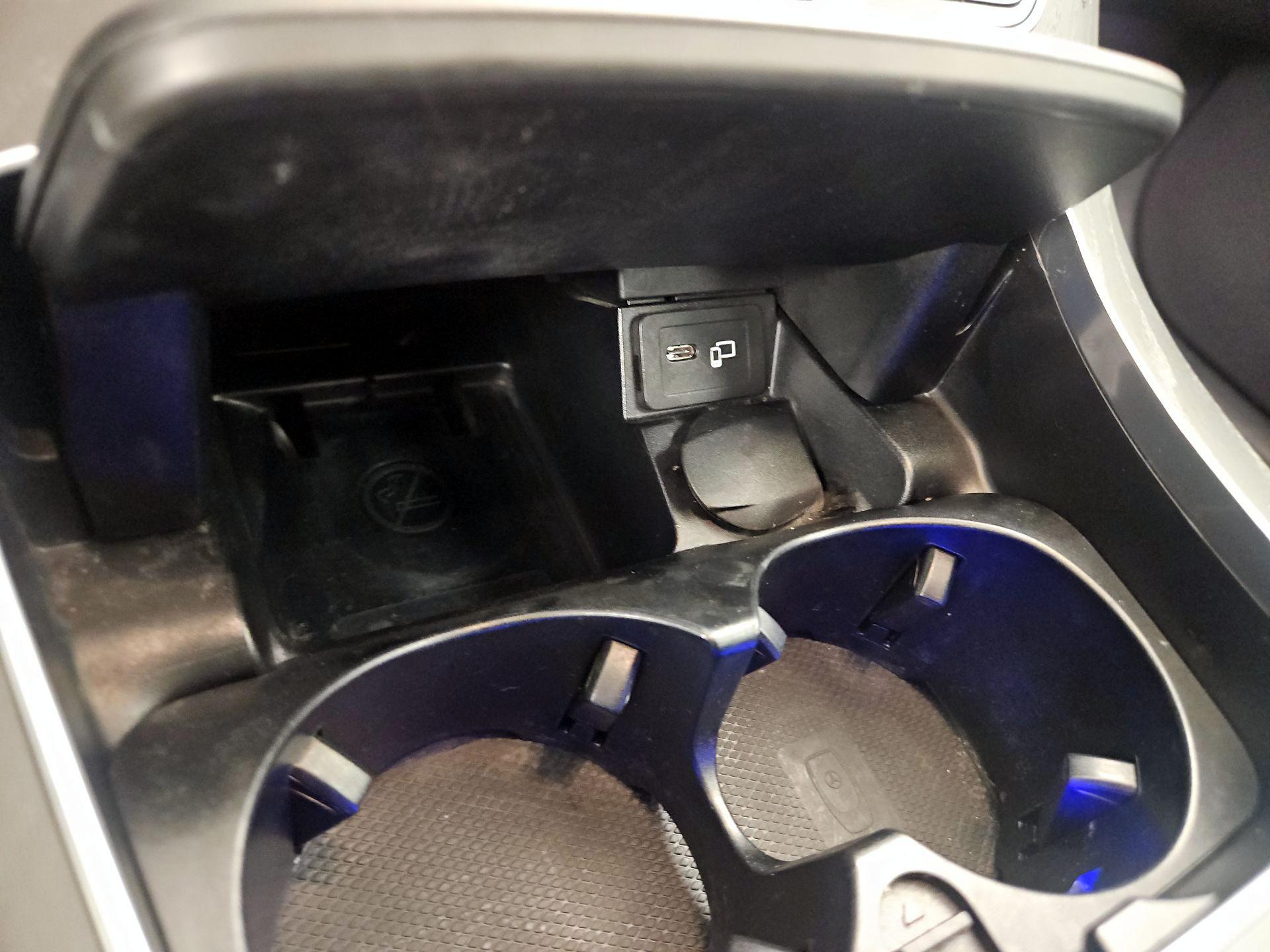 Thumbnail: 2022 Mercedes-Benz E-Class - 19