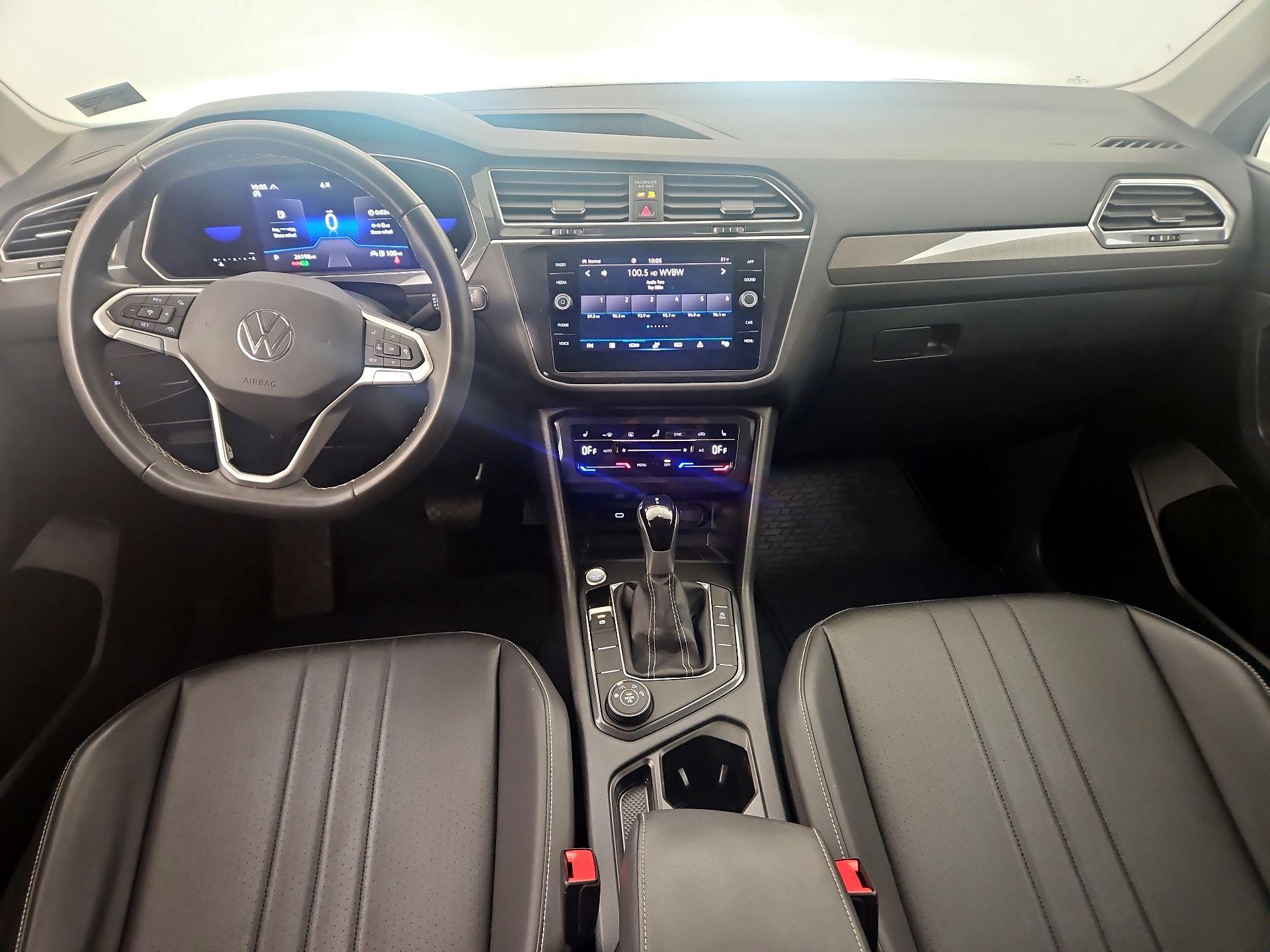 Thumbnail: 2023 Volkswagen Tiguan - 9