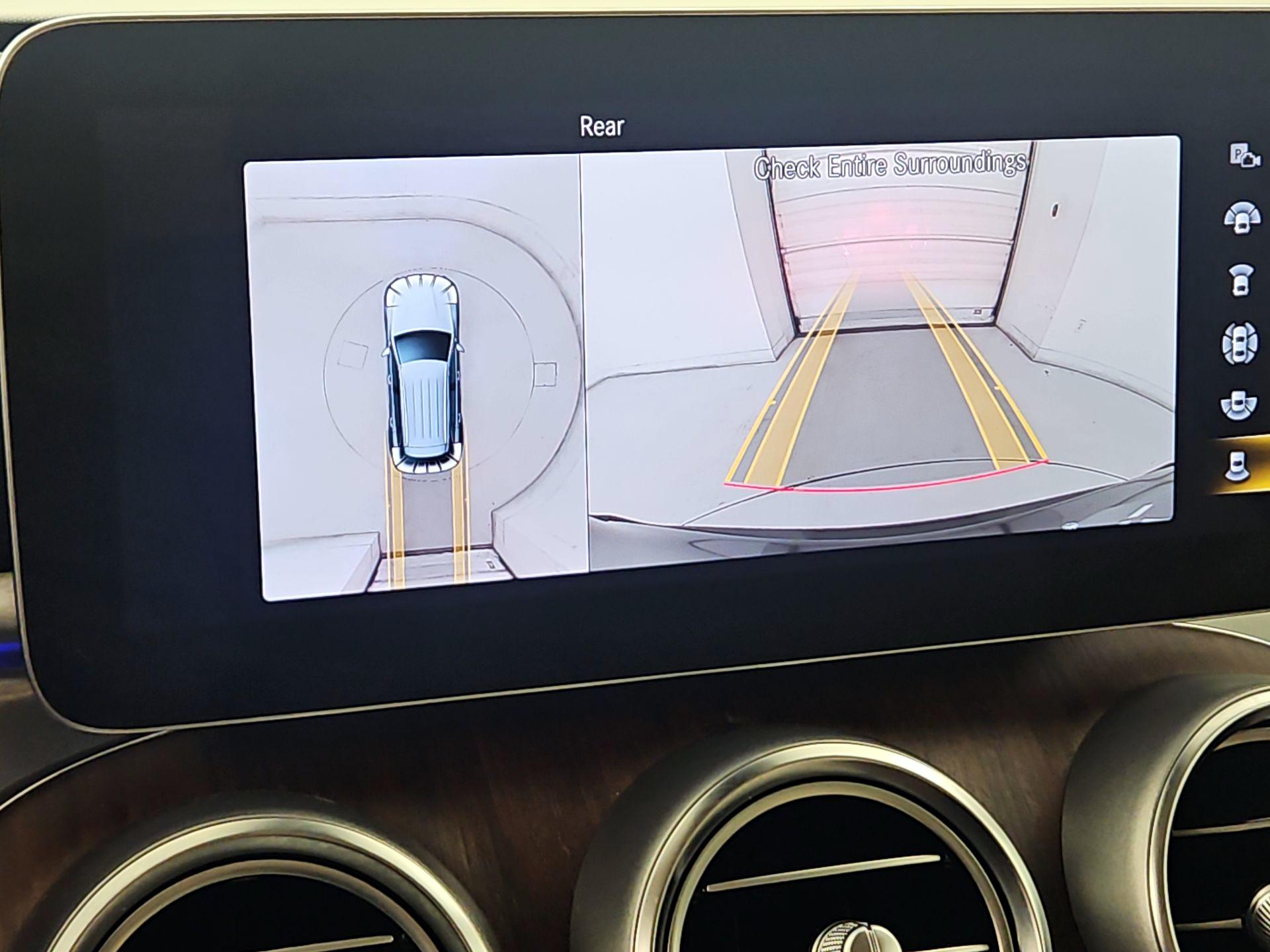 Thumbnail: 2022 Mercedes-Benz GLC - 15