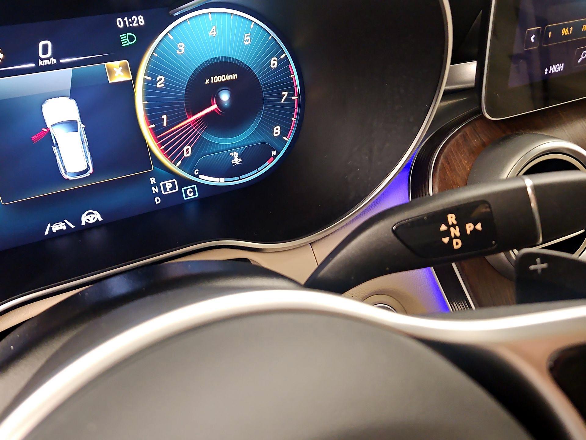 Thumbnail: 2022 Mercedes-Benz GLC - 18