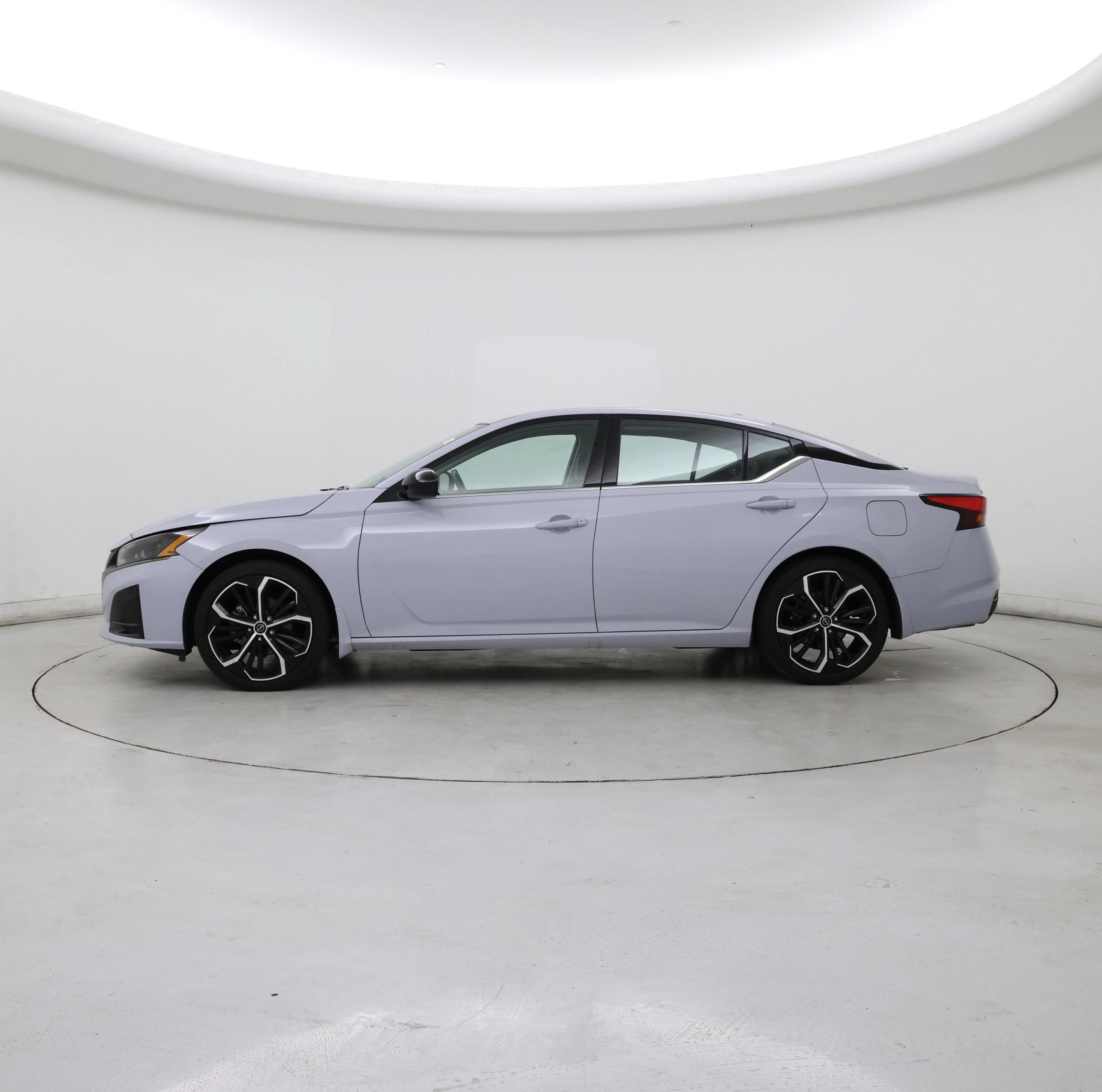 Thumbnail: 2024 Nissan Altima - 3