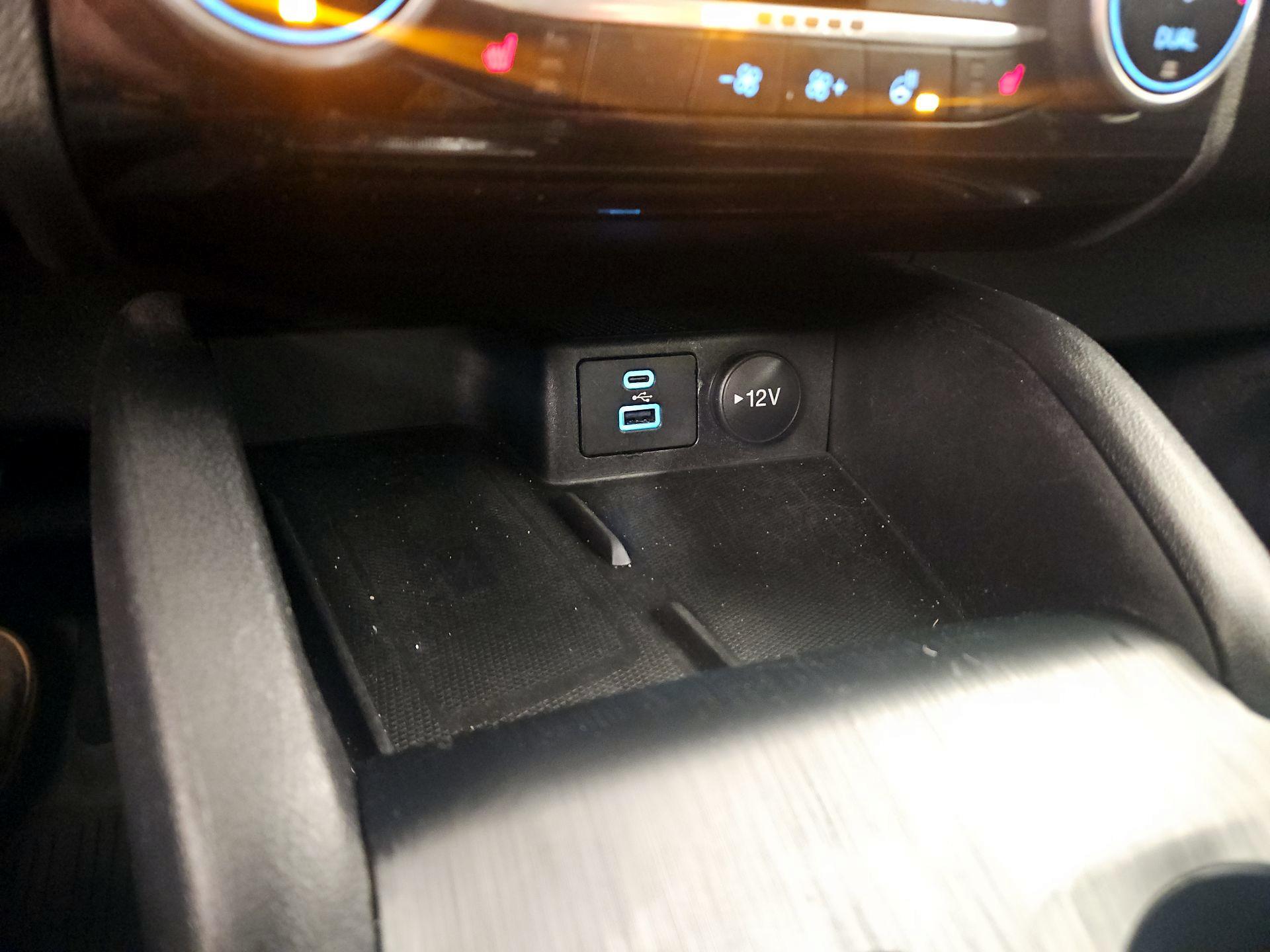 Thumbnail: 2022 Ford Escape - 19