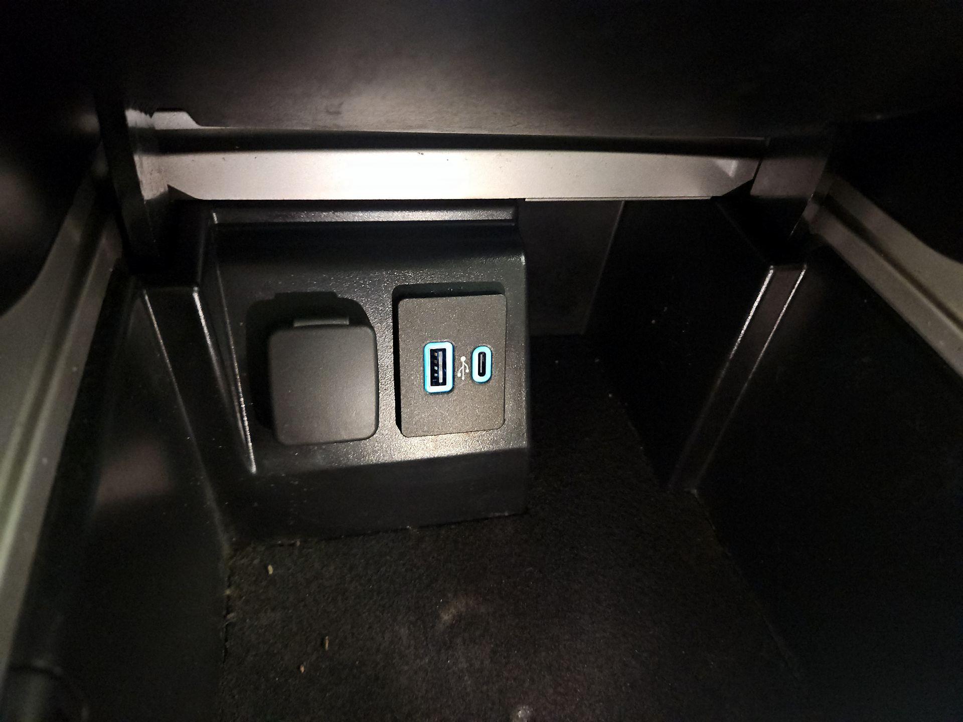 Thumbnail: 2023 Ford Explorer - 19