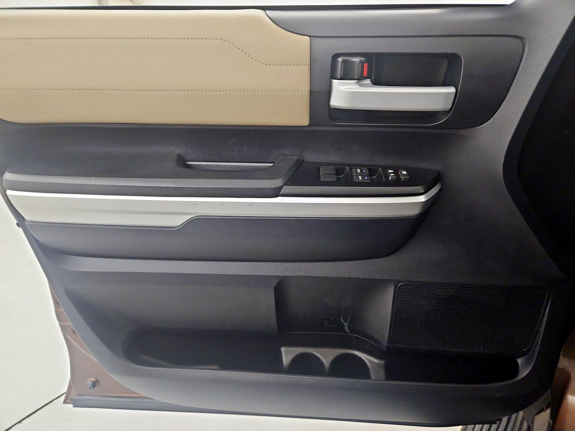 Thumbnail: 2016 Toyota Tundra - 12